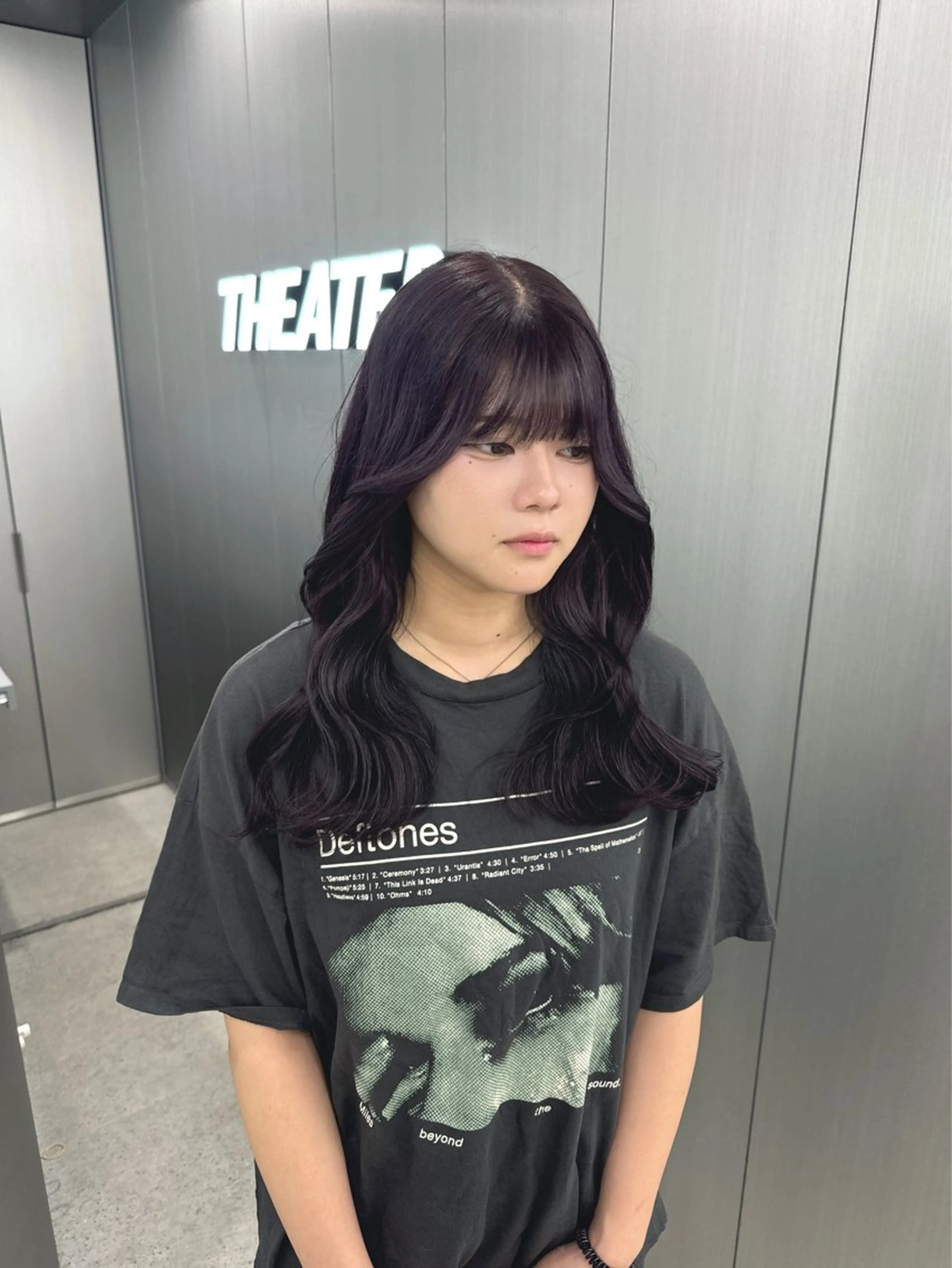 ロング カラー 暗髪🩶ラベンダー/ ブルー/ユウナ🤍のヘアスタイル