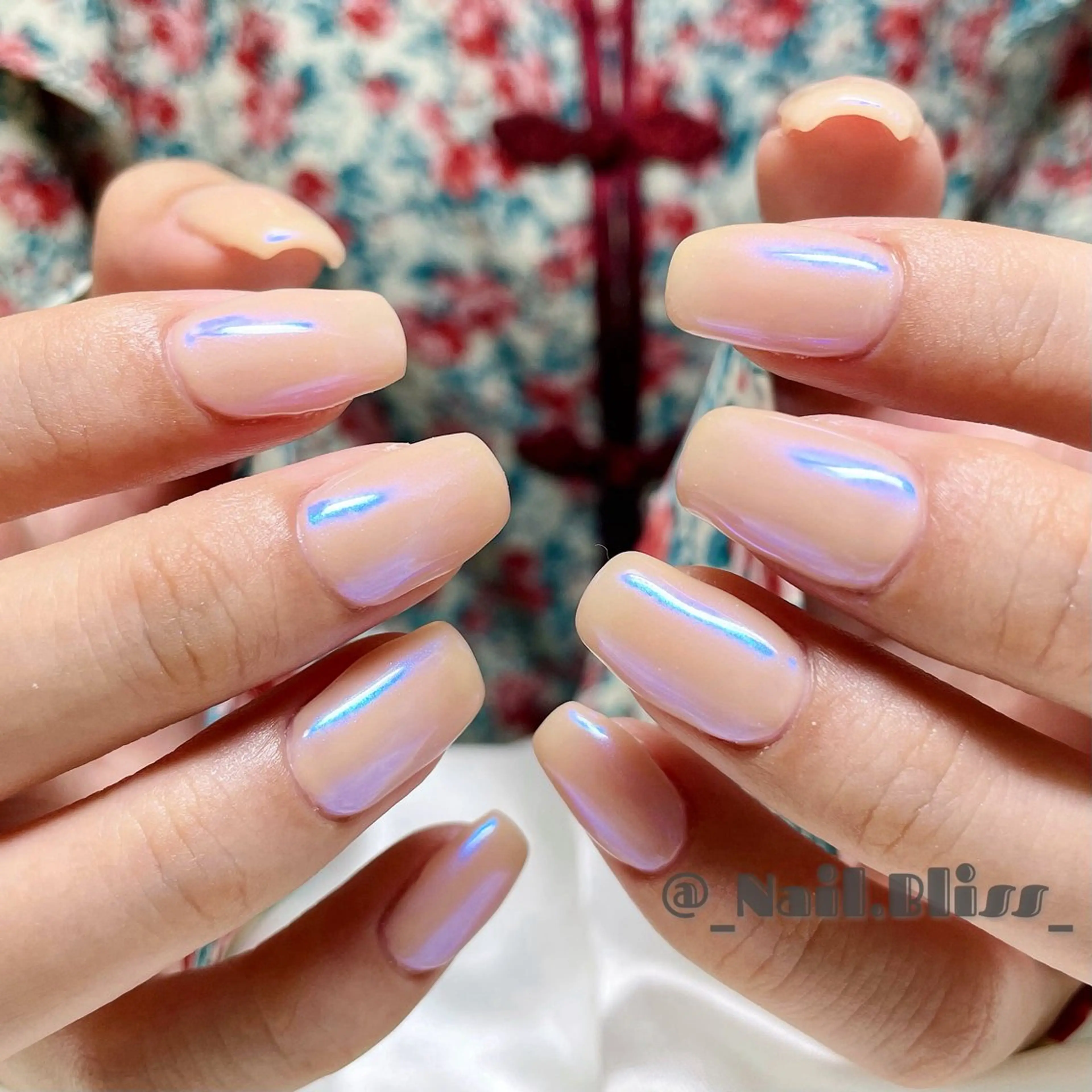 ネイル オーロラネイル ブルー 氷ネイル・うるうるネイル ハンドネイル NAIL BLISSのネイルデザイン