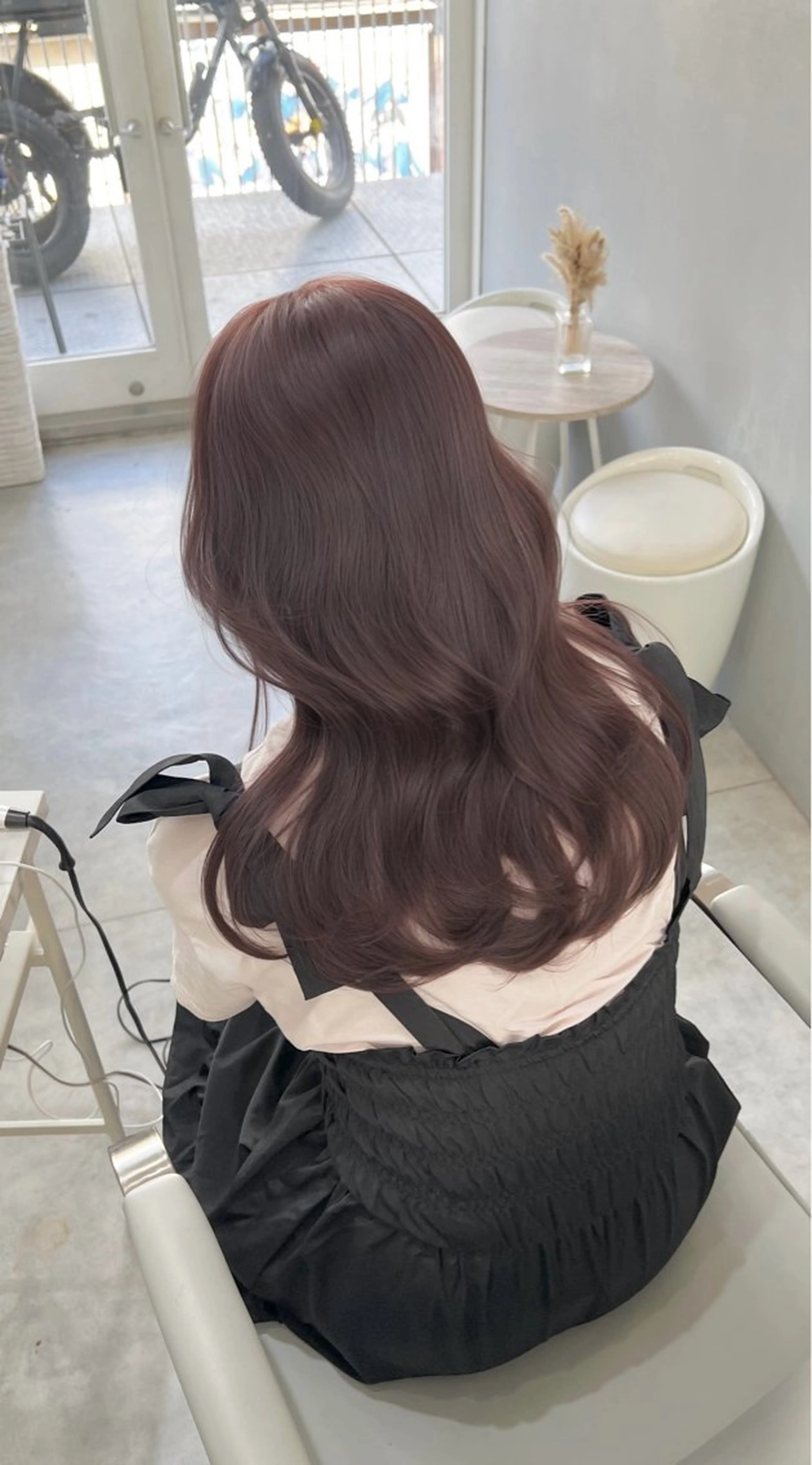 ミディアム カラー ブラウンカラー ラベンダーカラー ラベンダーブラウン カット ヘアカラー トリートメント ヘアセット 🫧艶ダブルカラー ブリーチ🫧トモヤのヘアスタイル