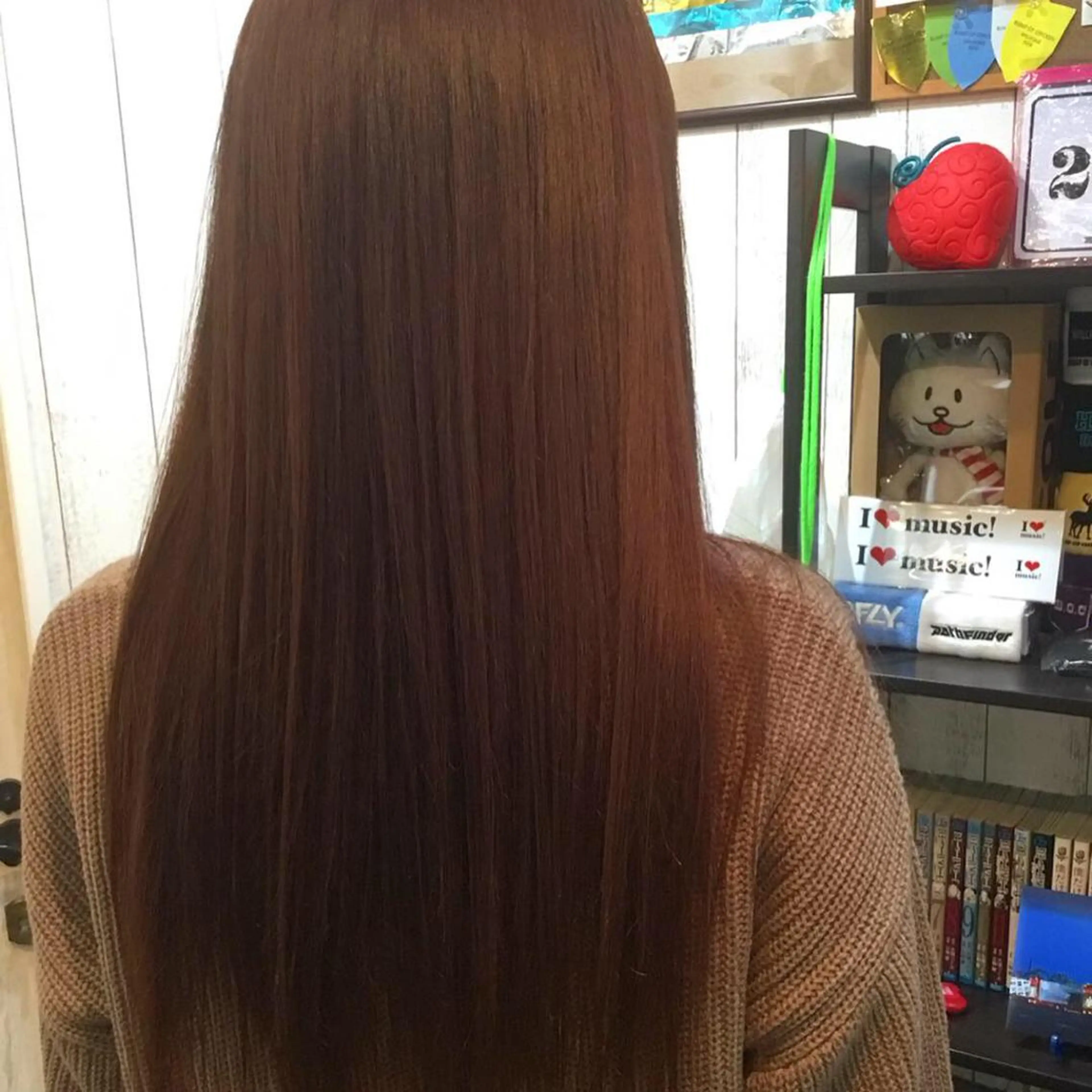 ロング カラー embrace エンブレイスのヘアスタイル