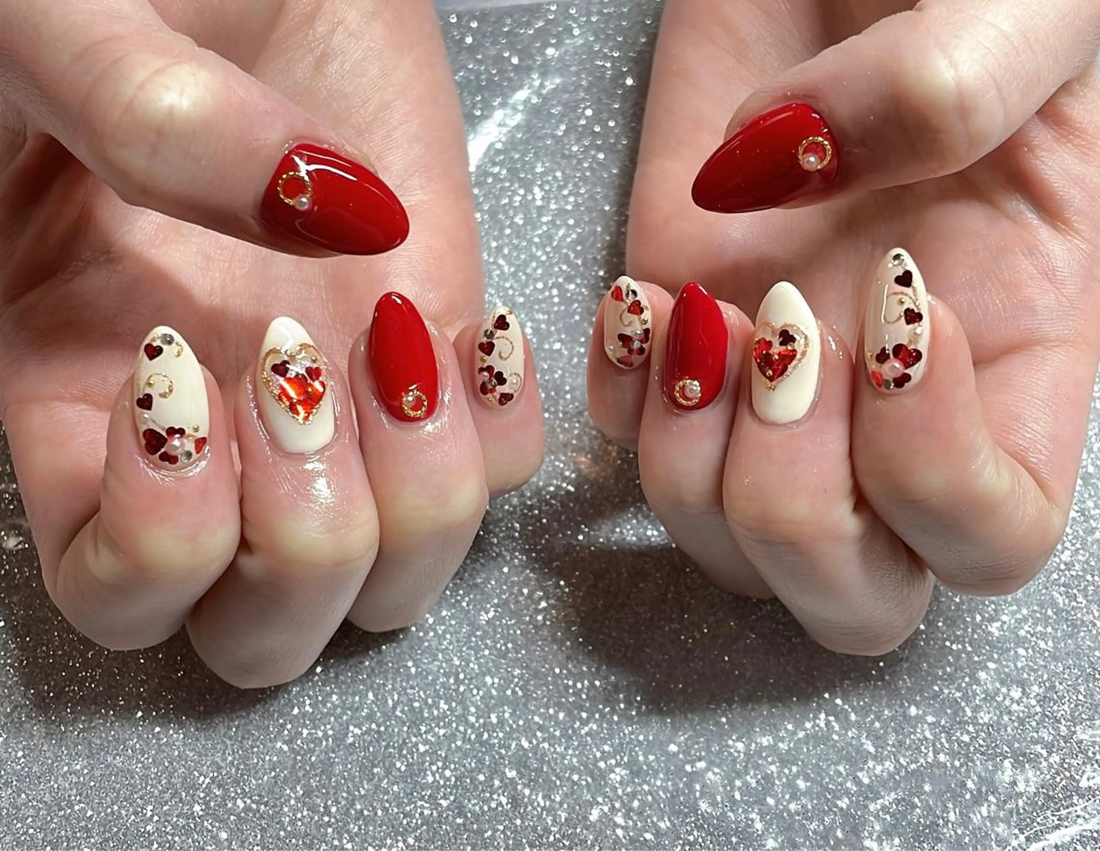 ネイル ハンドネイル VIERU 🌈🎀💖のネイルデザイン