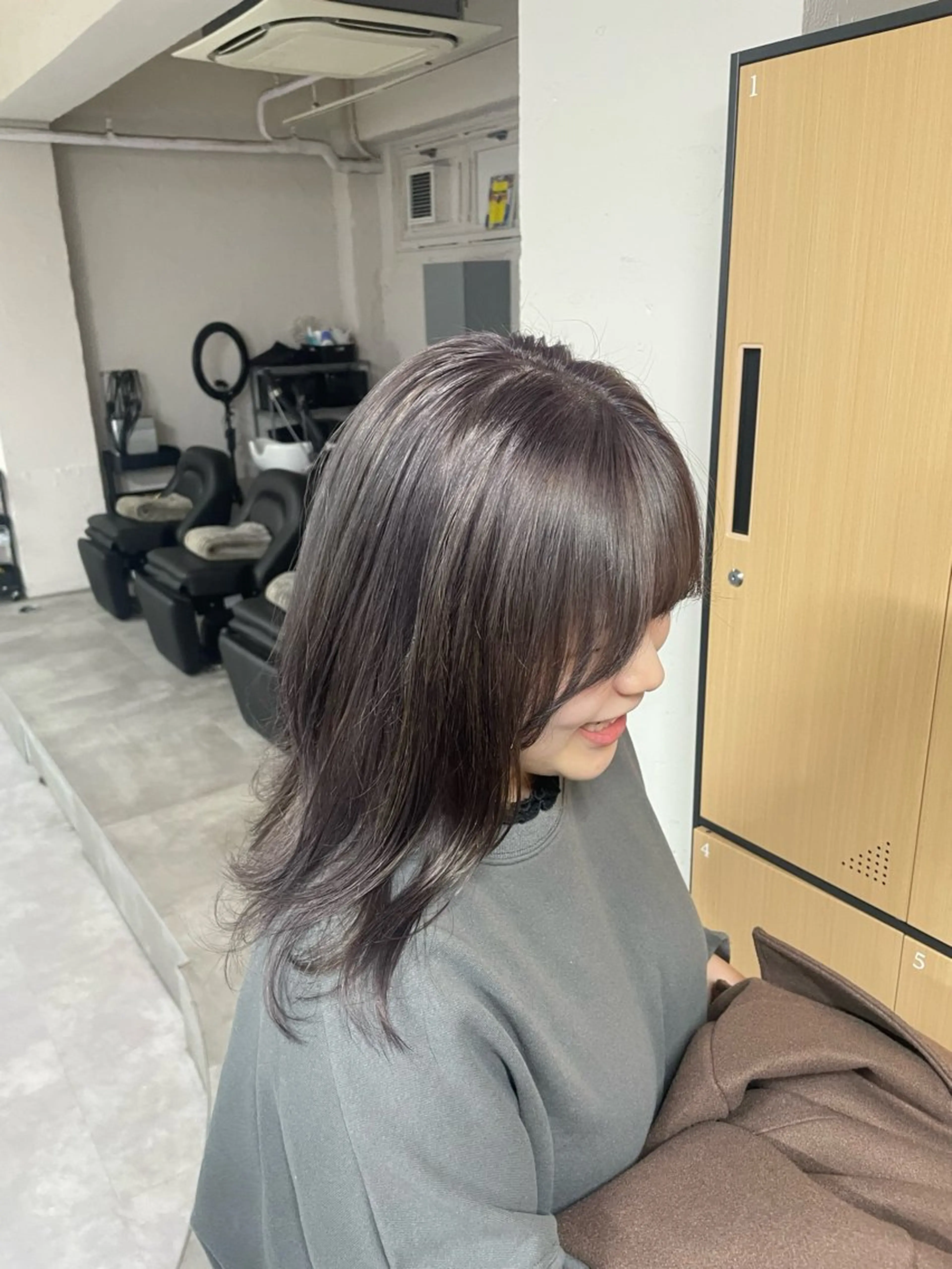 ミディアム ヘアカラー tokute 中野真咲🐺のヘアスタイル