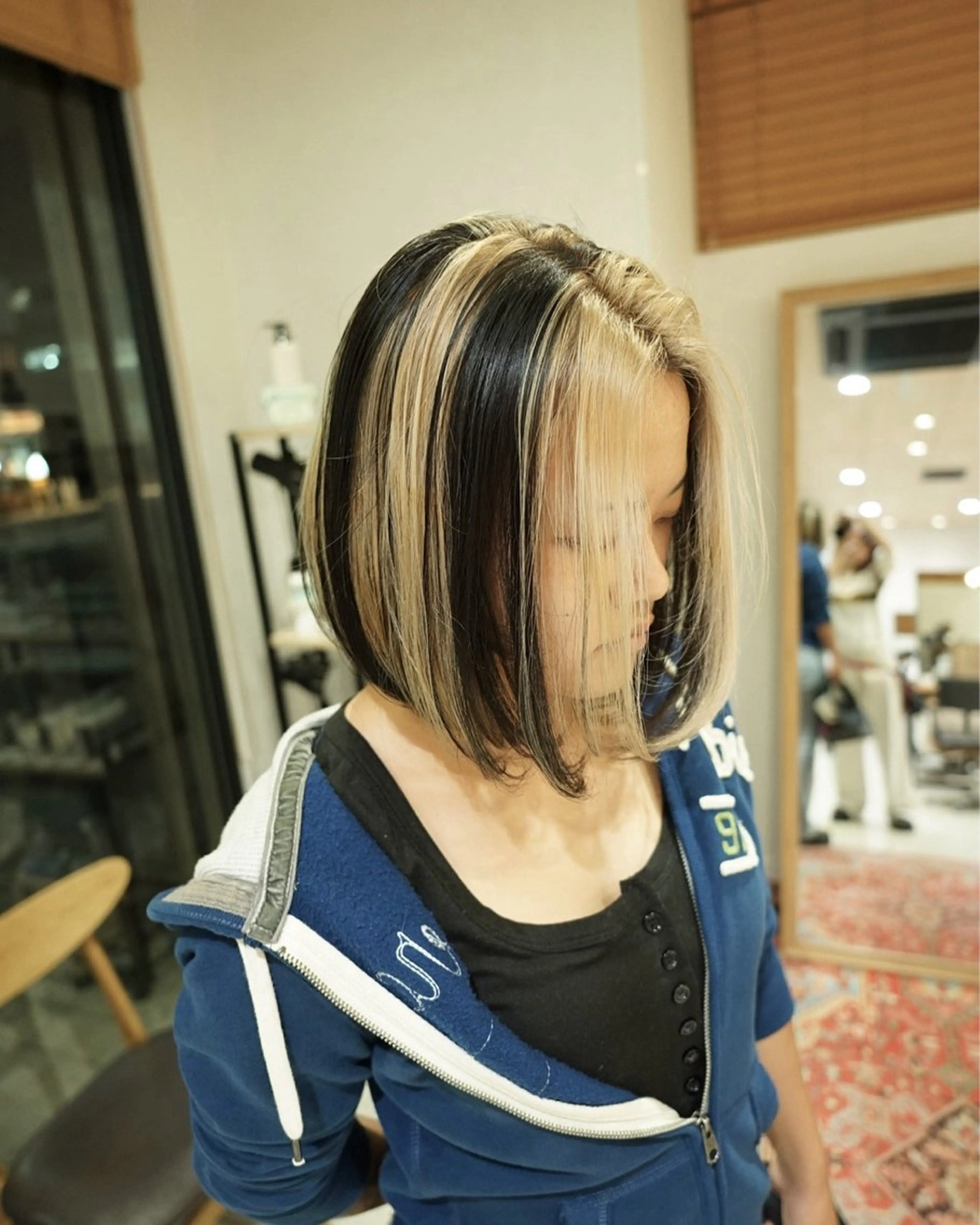 ミディアム カラー ブリーチ ケアブリーチ ハイトーンカラー 産休中です 艶カラー♡オカのヘアスタイル