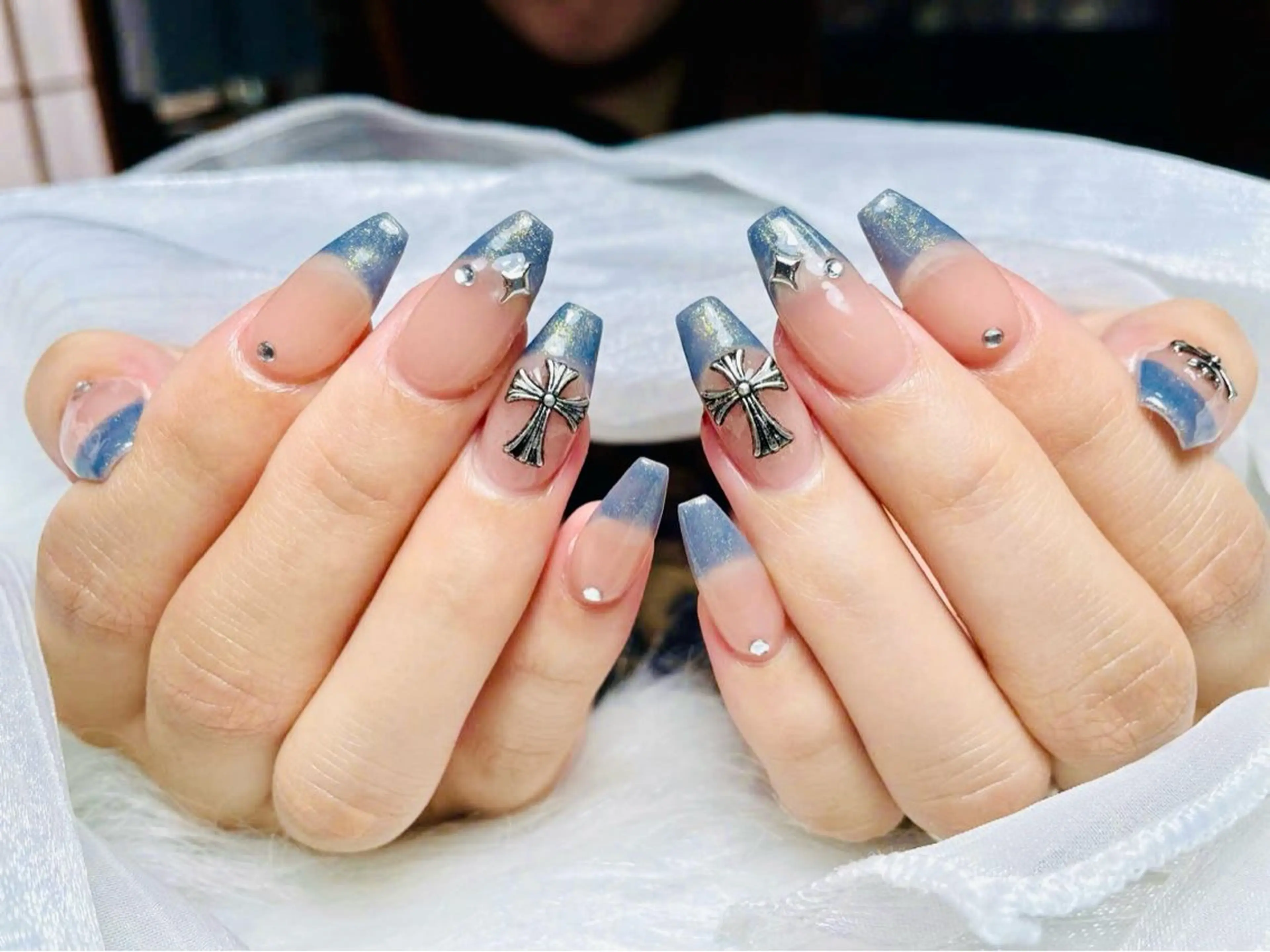 ネイル キラキラネイル ストーンネイル Michan Nail所属・Michan Nailのネイルデザイン