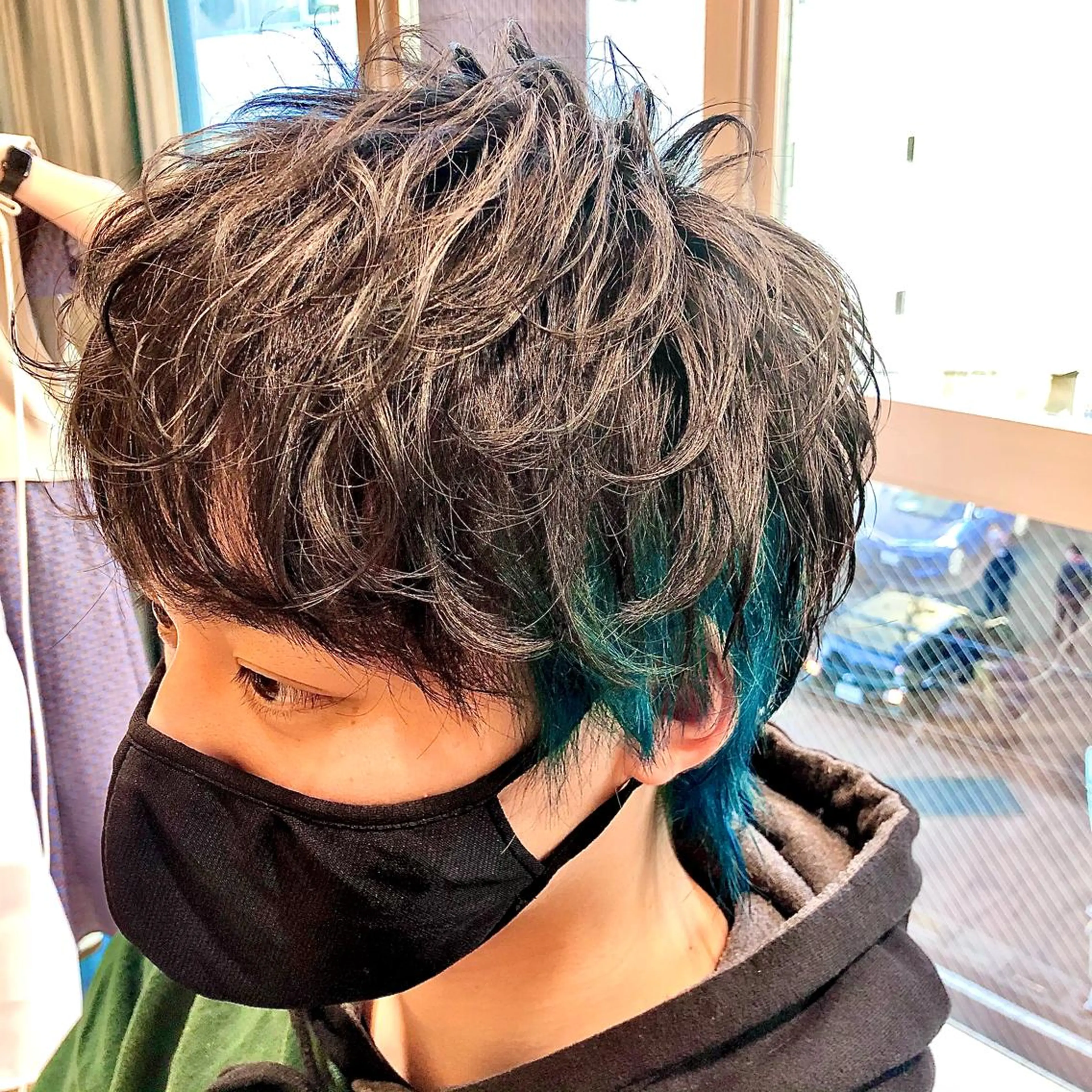 カラー メンズ 縮毛矯正　髪質改善 韓国風レイヤー　吉田のヘアスタイル