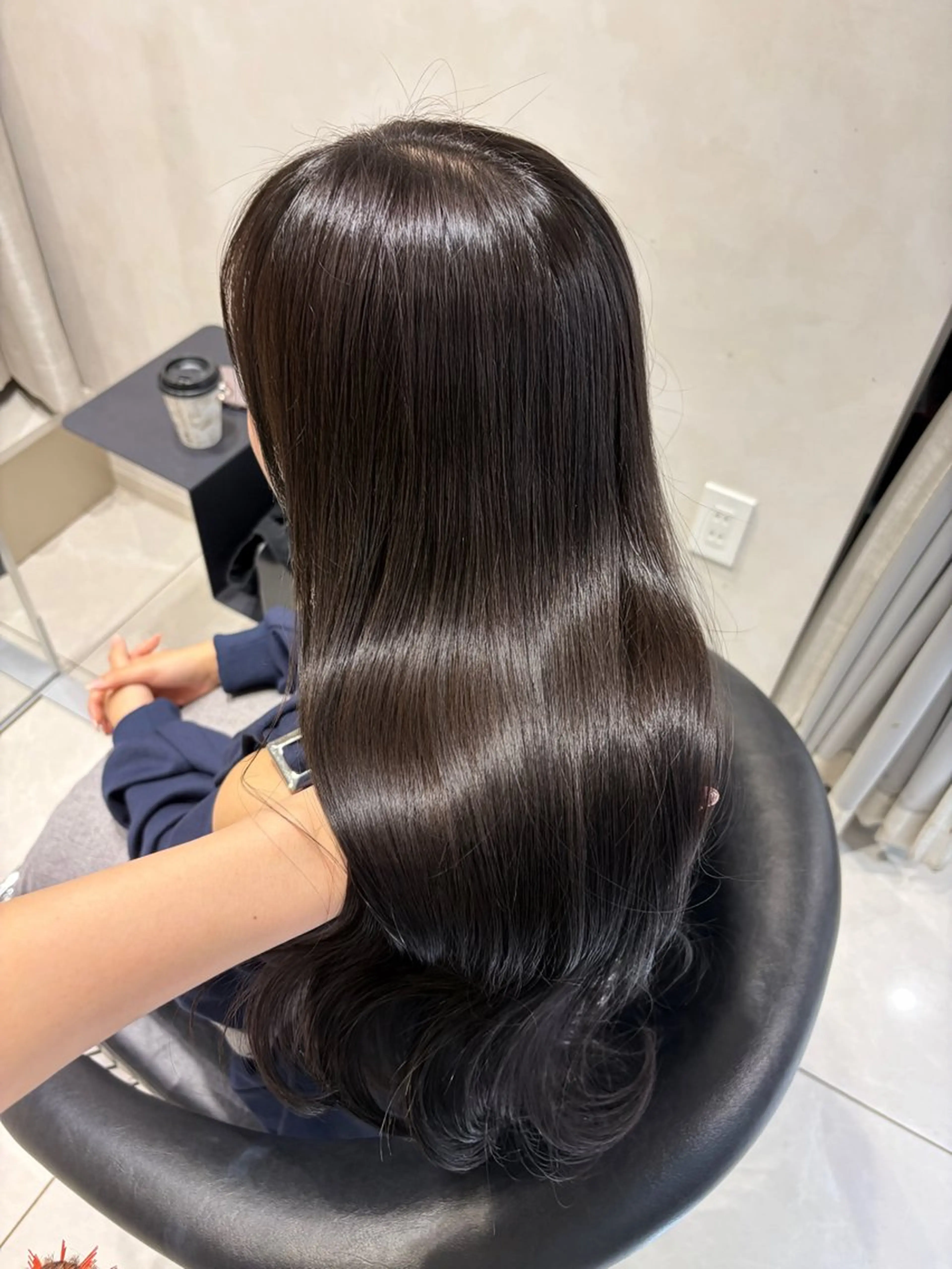 ロング カラー ダークグレー カット ヘアカラー トリートメント 韓国レイヤー×モテ髪 /MITSUKI🤍のヘアスタイル