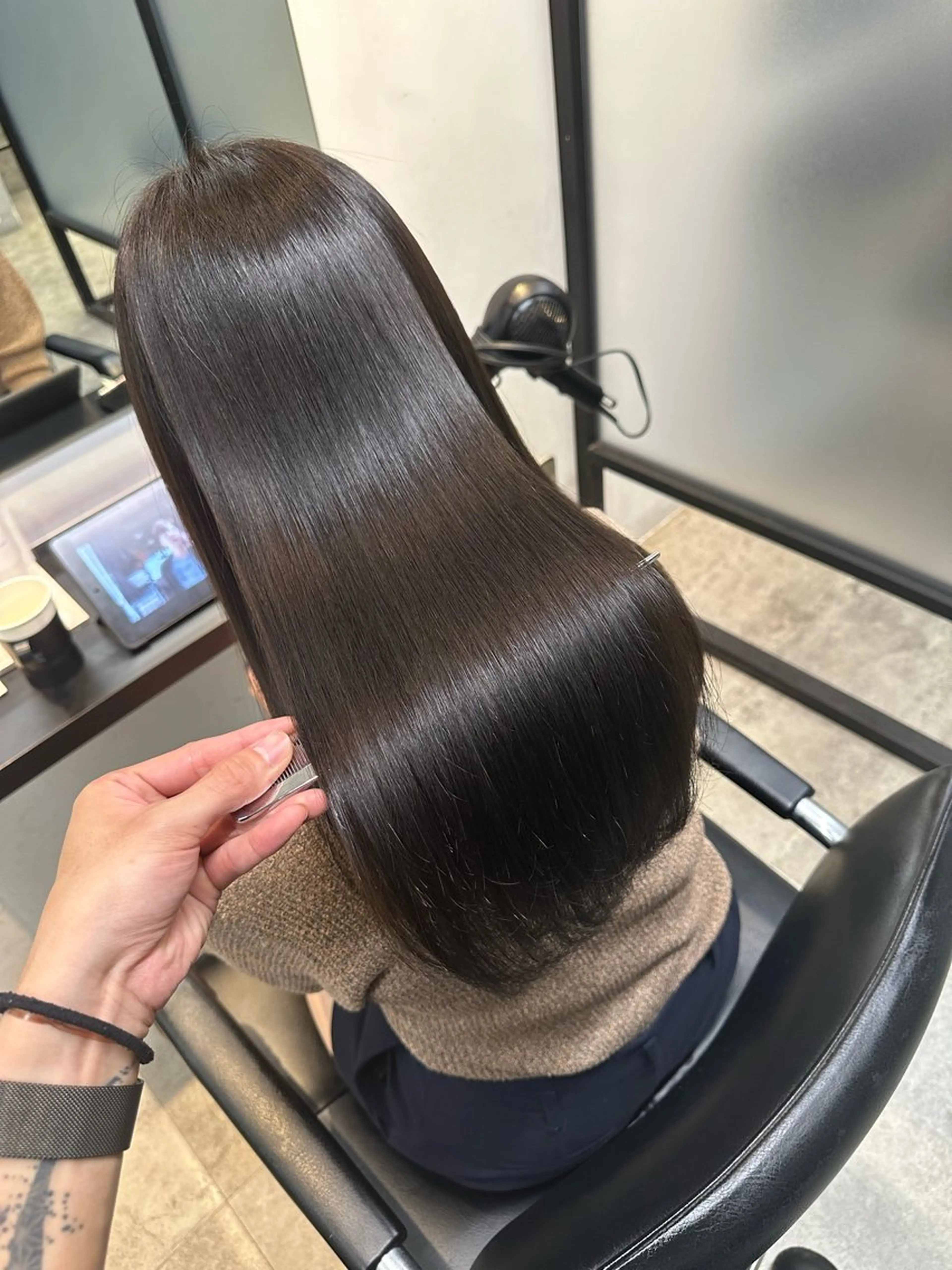 ロング 髪質改善 トリートメント カット ヘアカラー トリートメント ツヤ髪 ／髪質改善 松岡将太郎のヘアスタイル