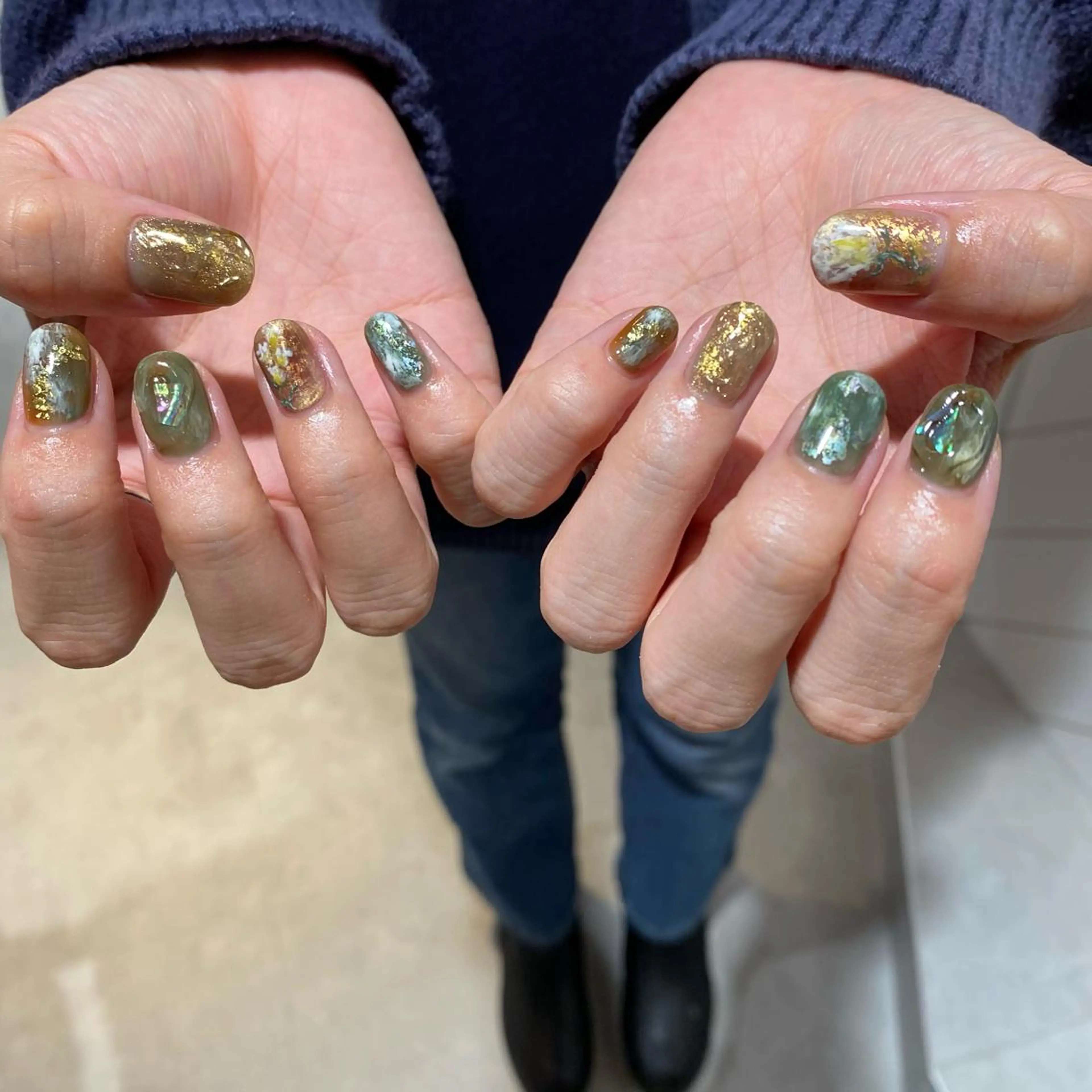 ネイル ハンドネイル 岩本 杏のネイルデザイン