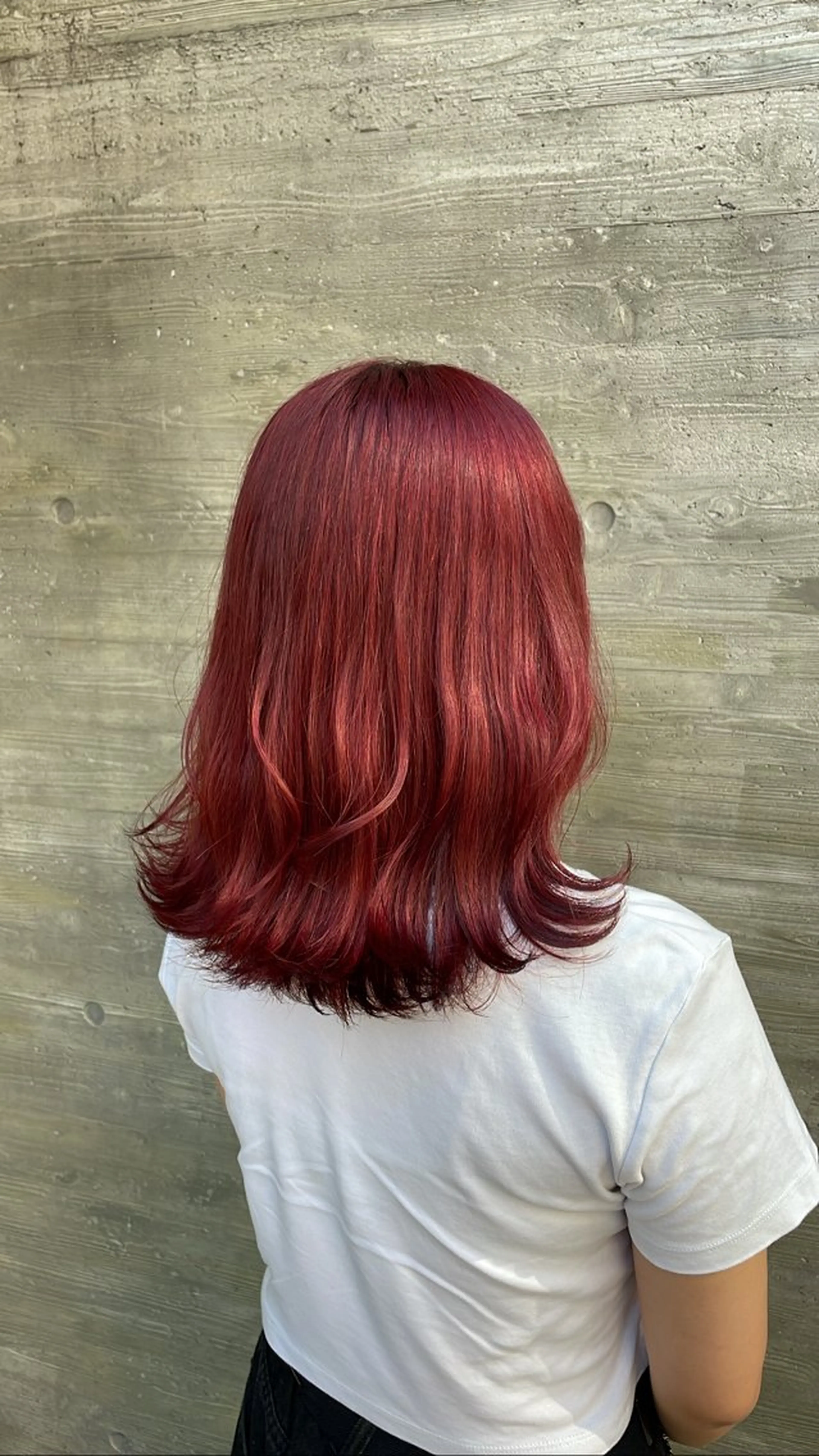 ミディアム カラー レッドカラー 𝘚𝘶𝘻𝘶 𓂃𓈒𓏸のヘアスタイル