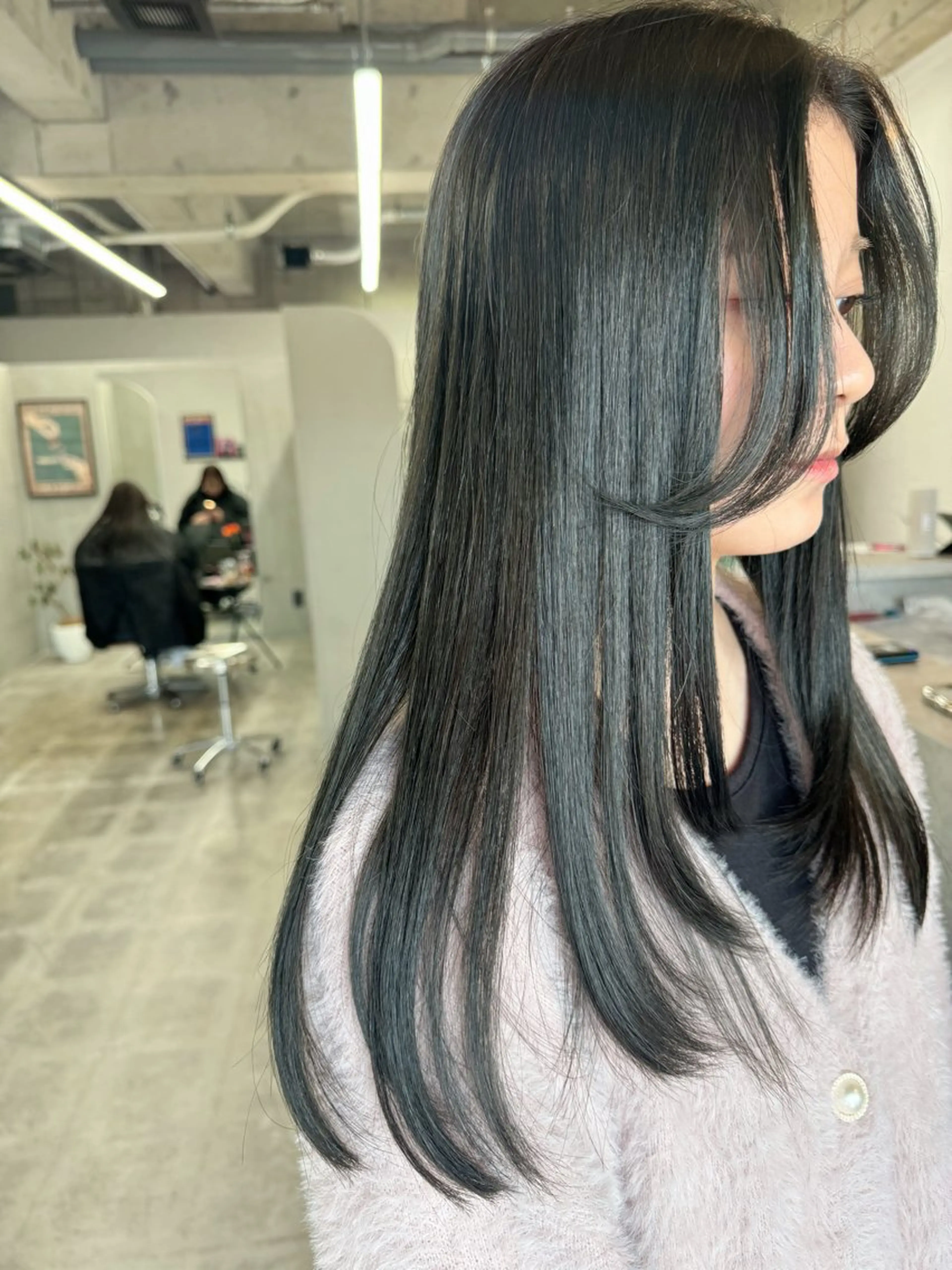 セミロング ヘアカラー トリートメント miloc🫧 MOMOYOのヘアスタイル