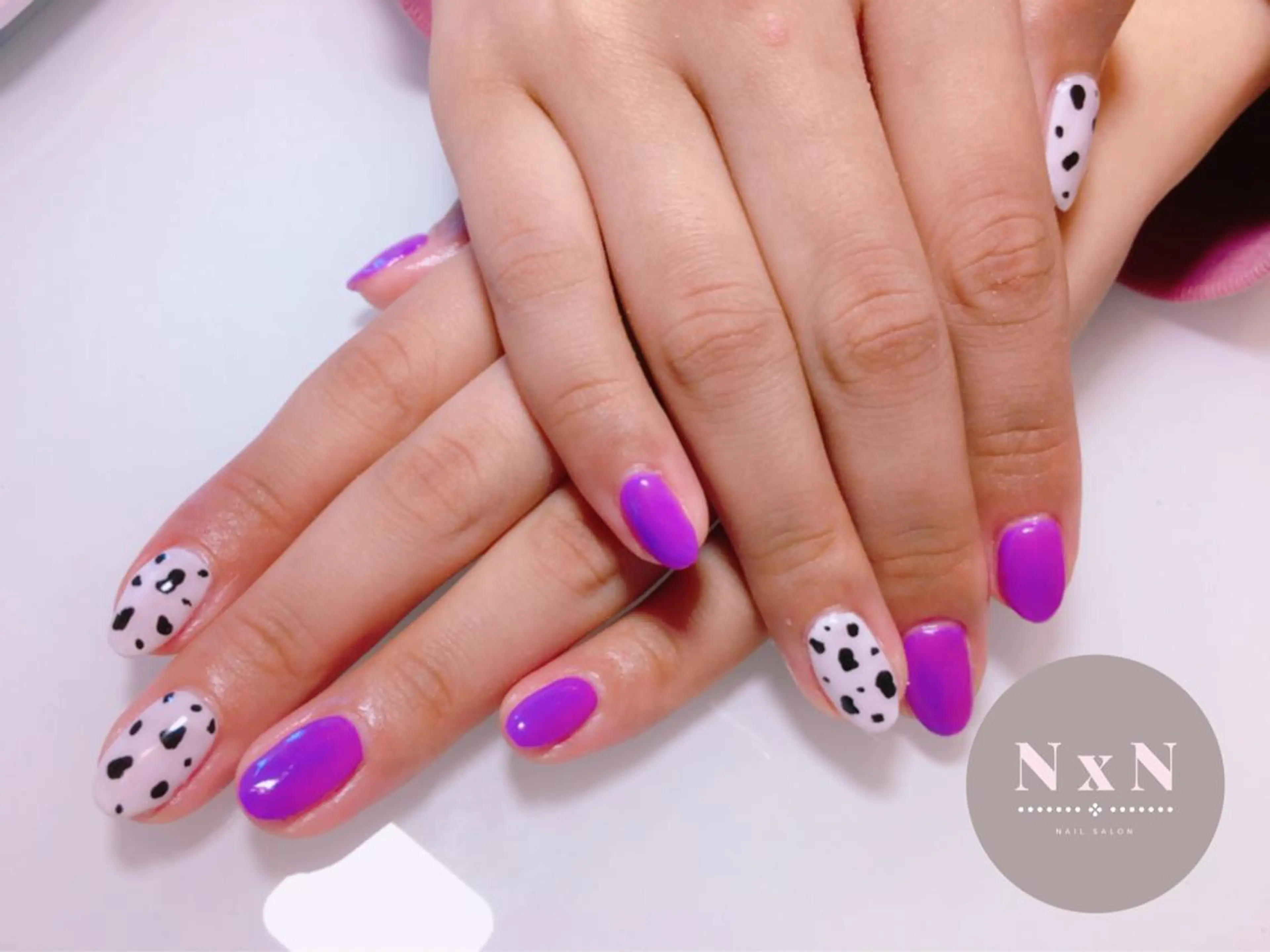 ネイル パープル ハンドネイル nail salon N×Nのネイルデザイン