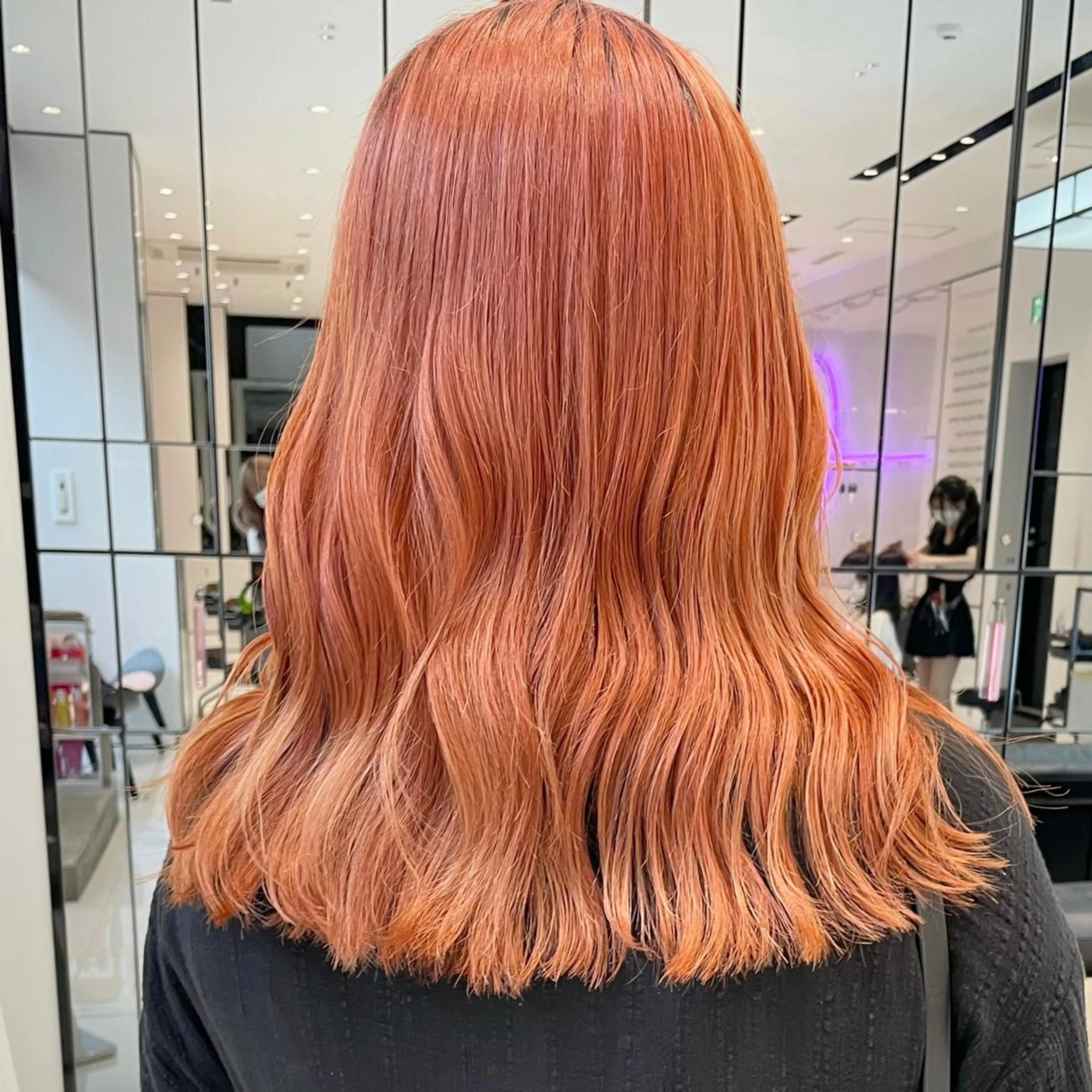 ロング カラー カット ヘアカラー 相川 愛実のヘアスタイル