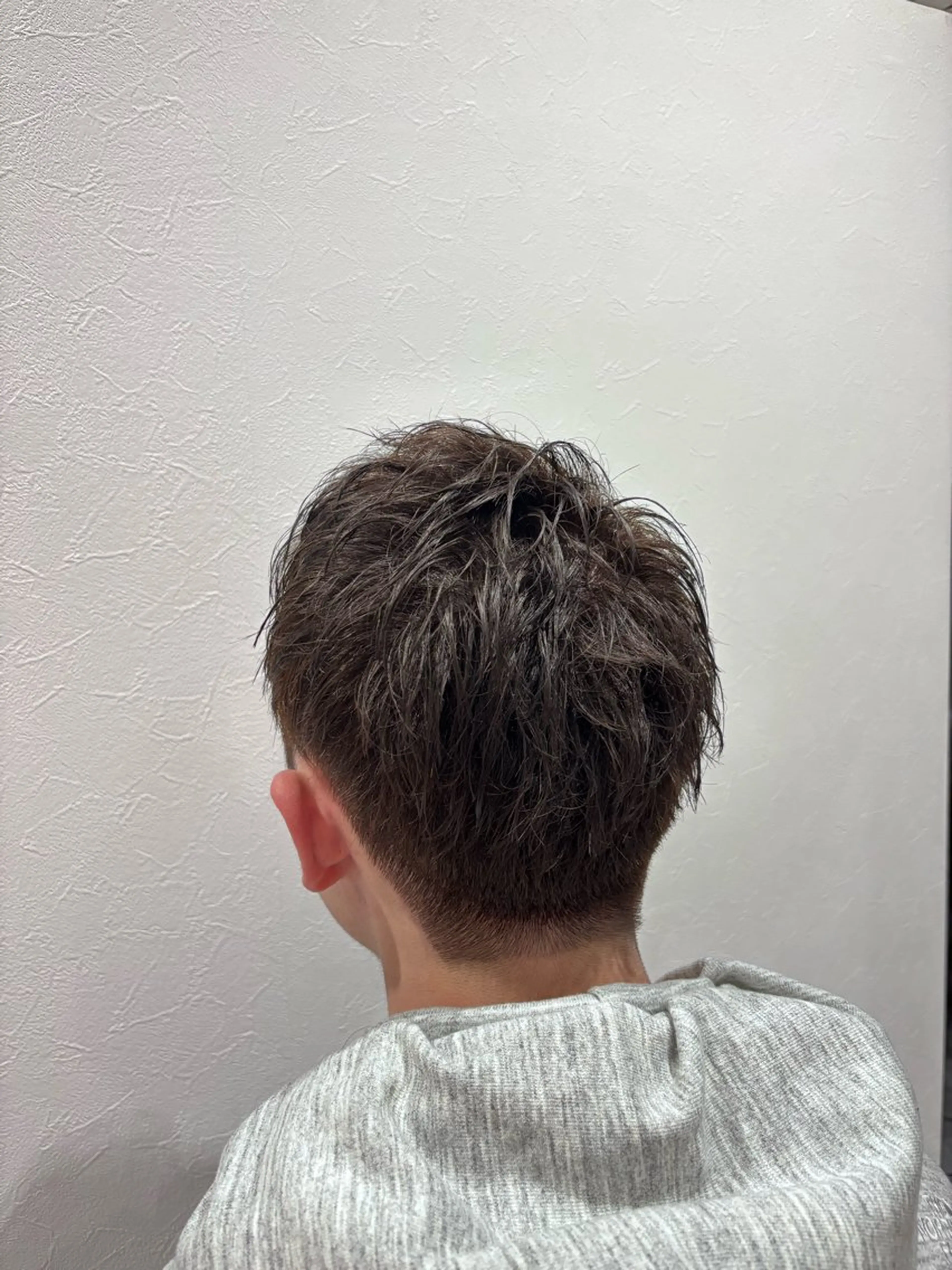 ショート カラー メンズ 卒業式のヘアスタイル ヘアカラー トリートメント 金沢美容室 KUSHUKAのヘアスタイル