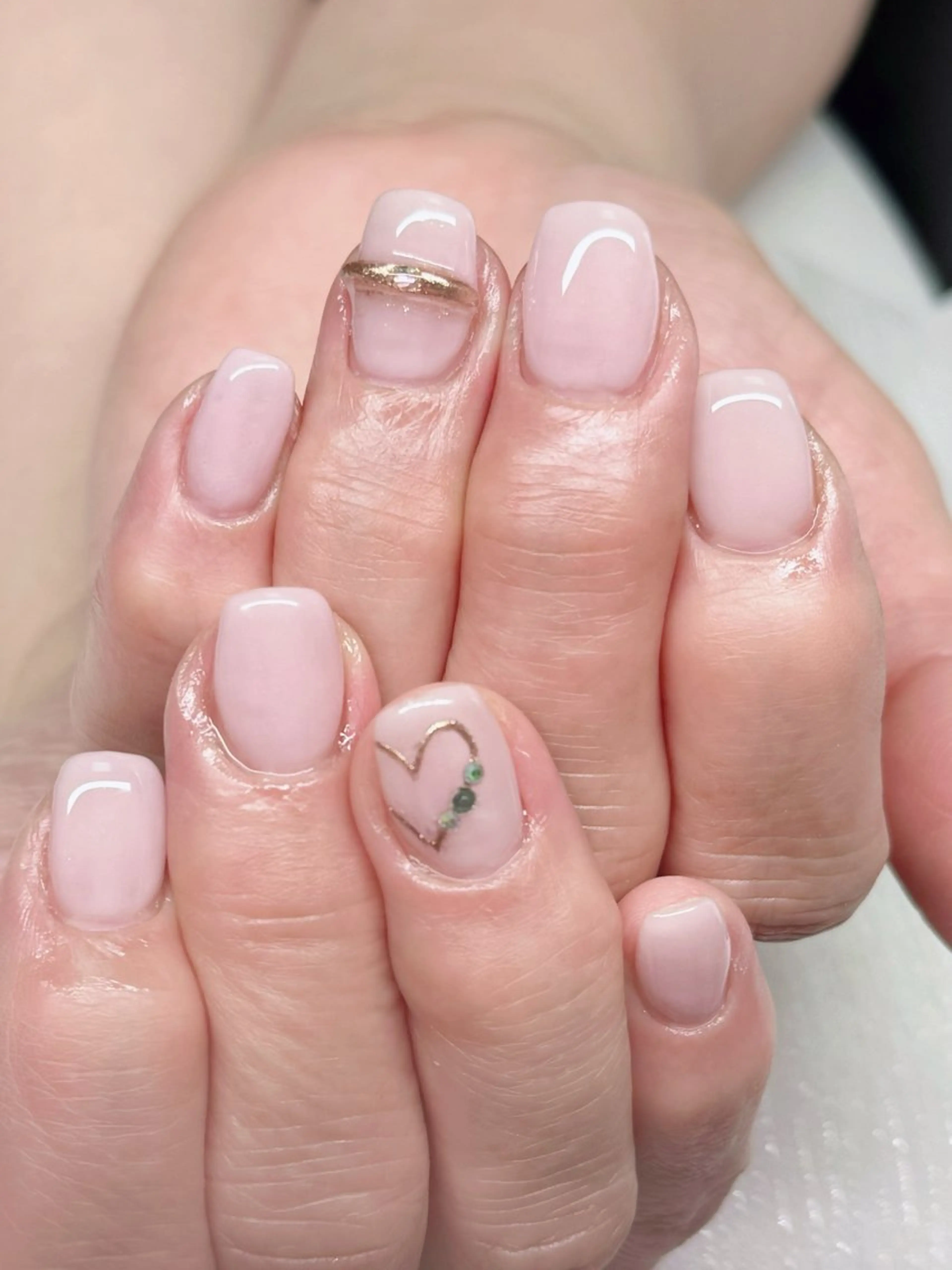 ショート ハンドネイル CITRAtotal beautyのネイルデザイン