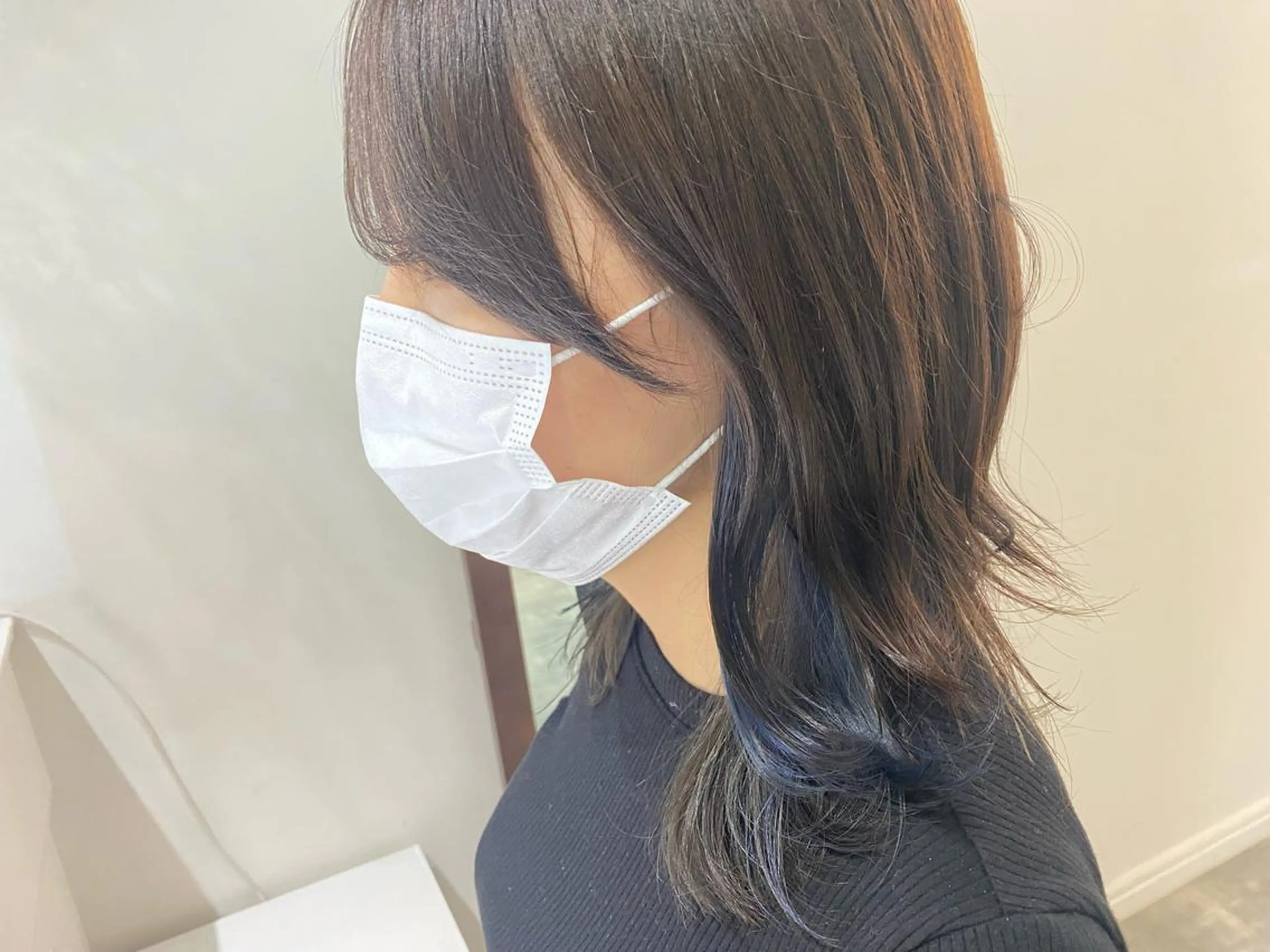 セミロング ili 梅田のヘアスタイル