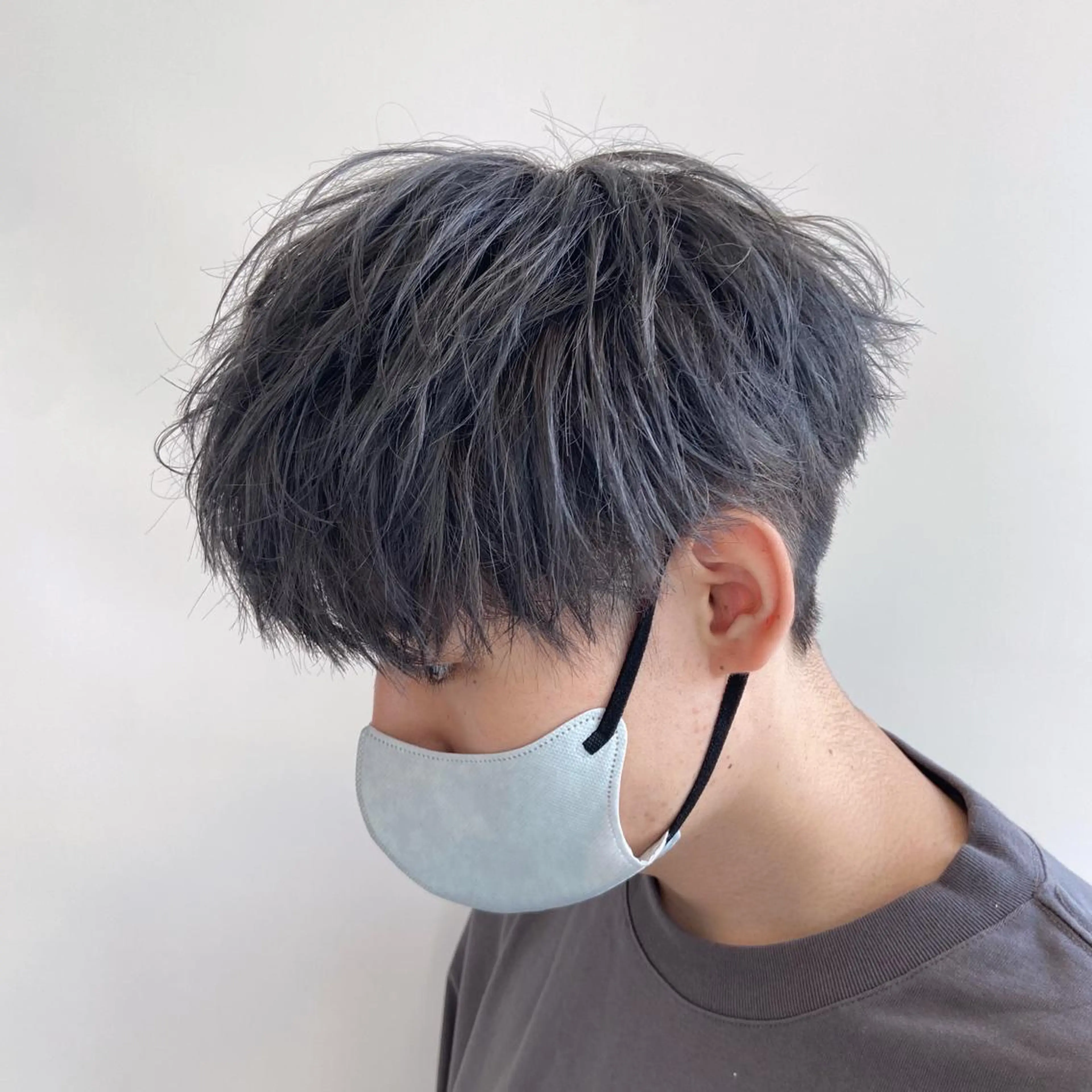 カラー メンズ シルバー カット ヘアカラー トリートメント メンズ縮毛矯正 ♠️店長下平隼人のヘアスタイル