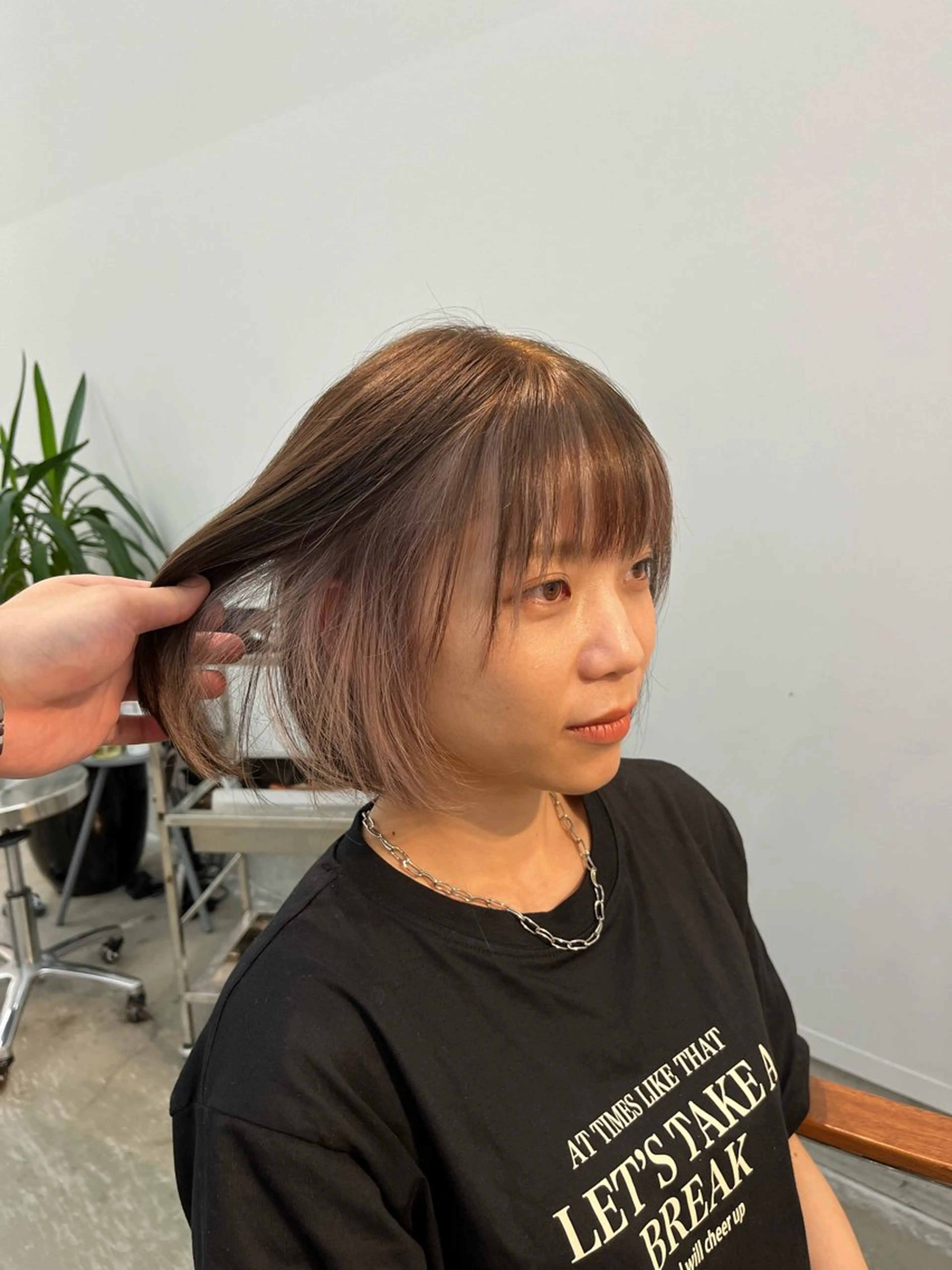 ショート ヘアカラー トリートメント Yuito/カラー/ ブリーチ/ストレートのヘアスタイル