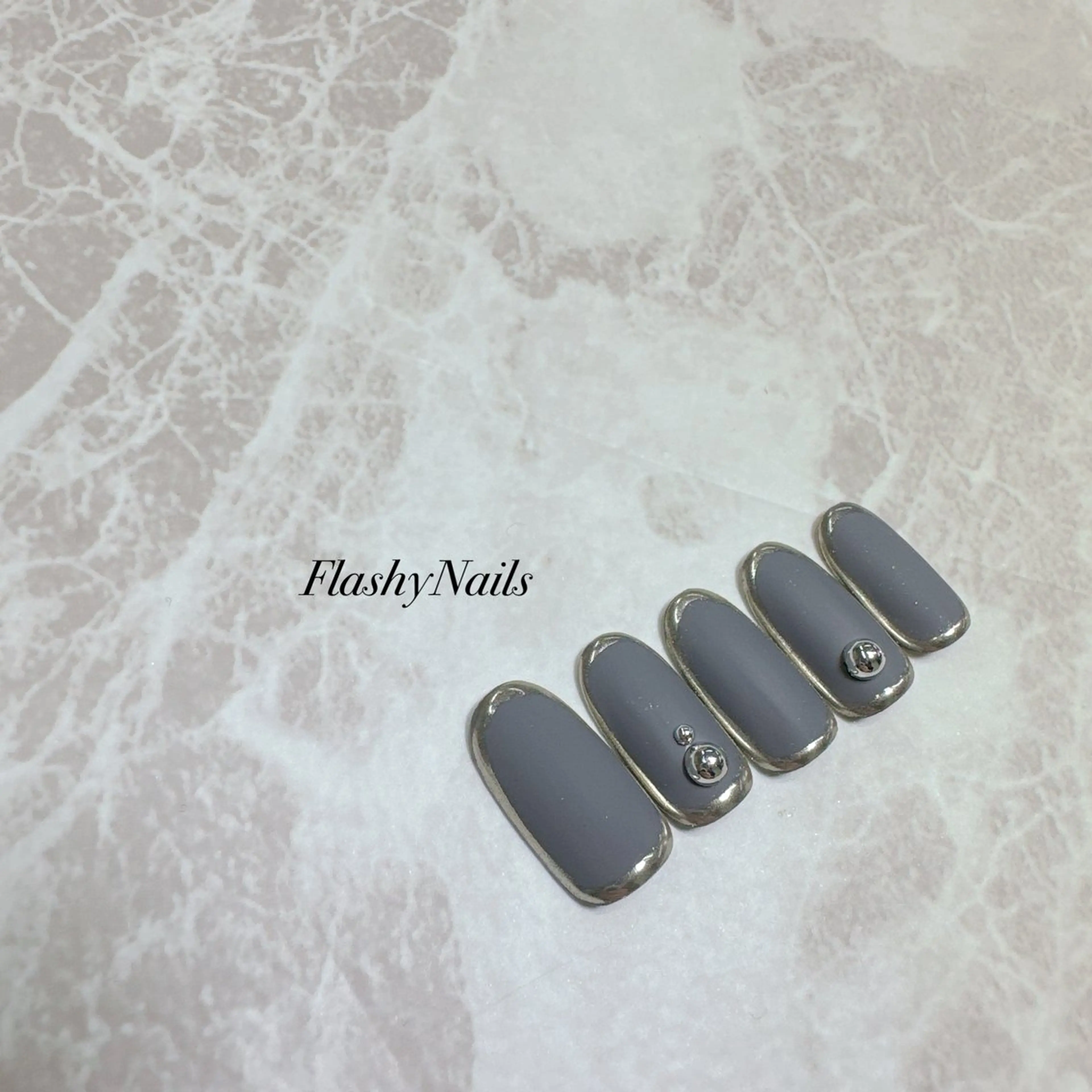 ネイル Flashy Nailsのネイルデザイン