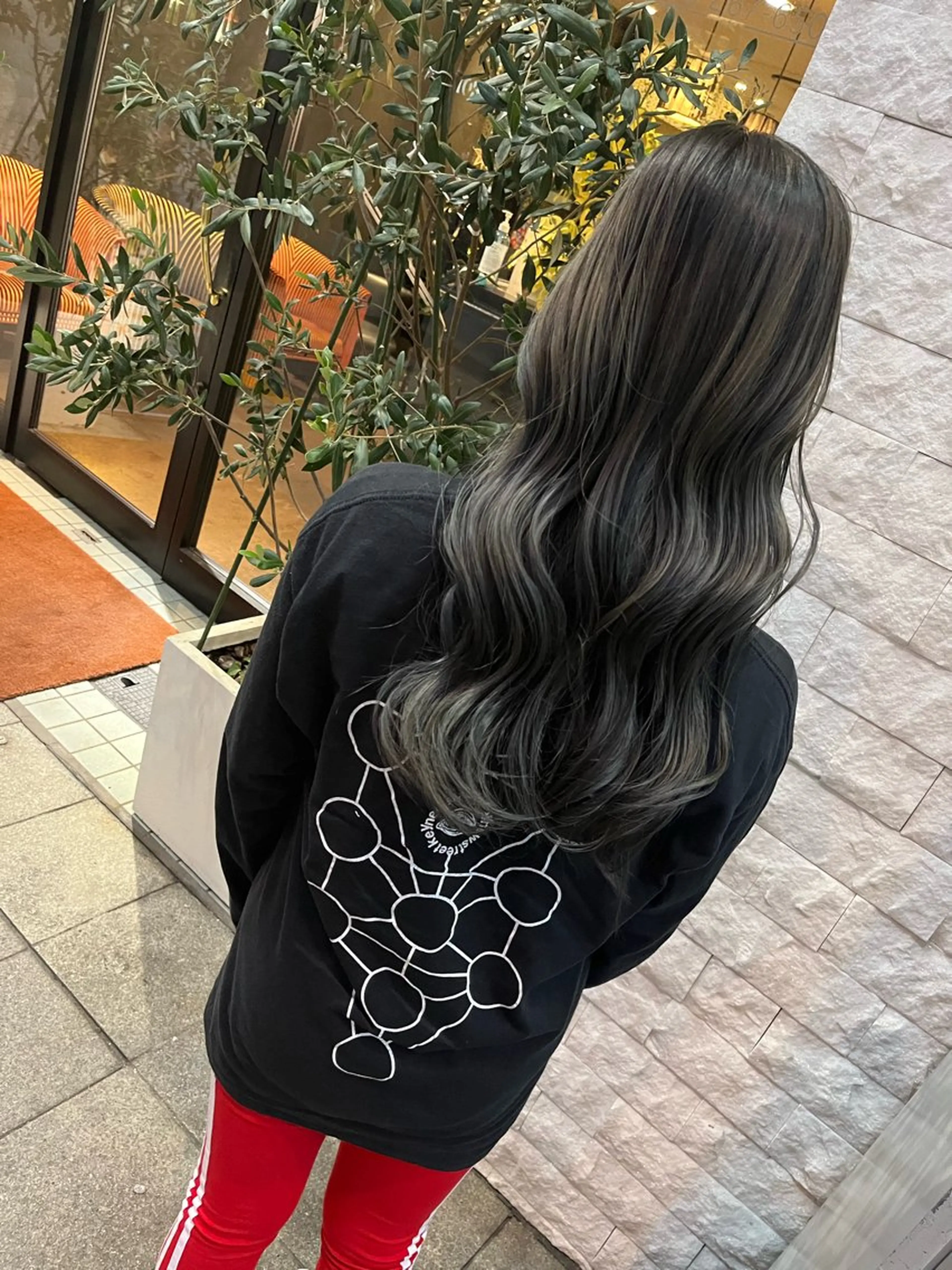 ロング カラー YUI 🎀 EARTH金山のヘアスタイル