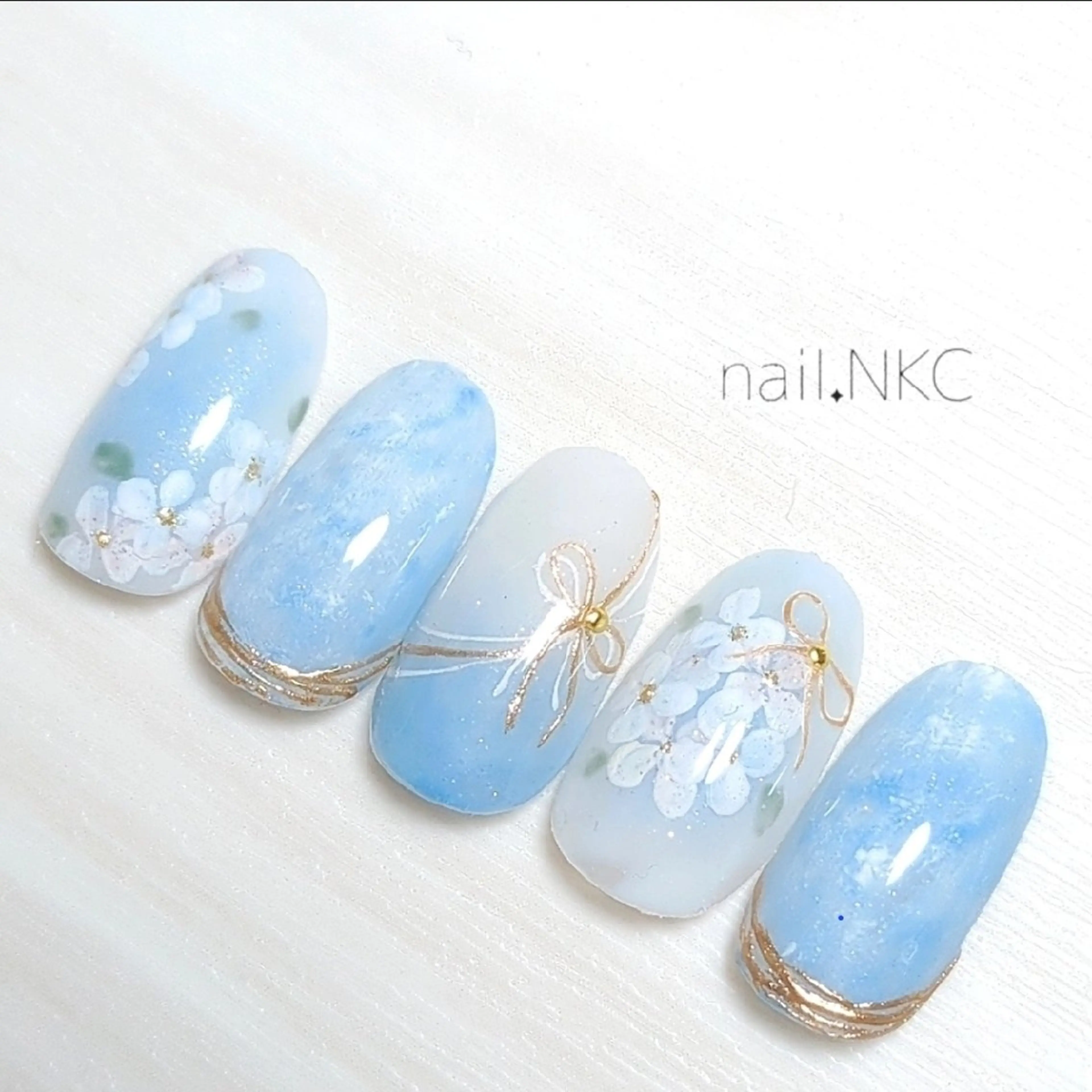 ネイル ブルー ニュアンスネイル nail.NKC ネイルエヌケーシーのネイルデザイン