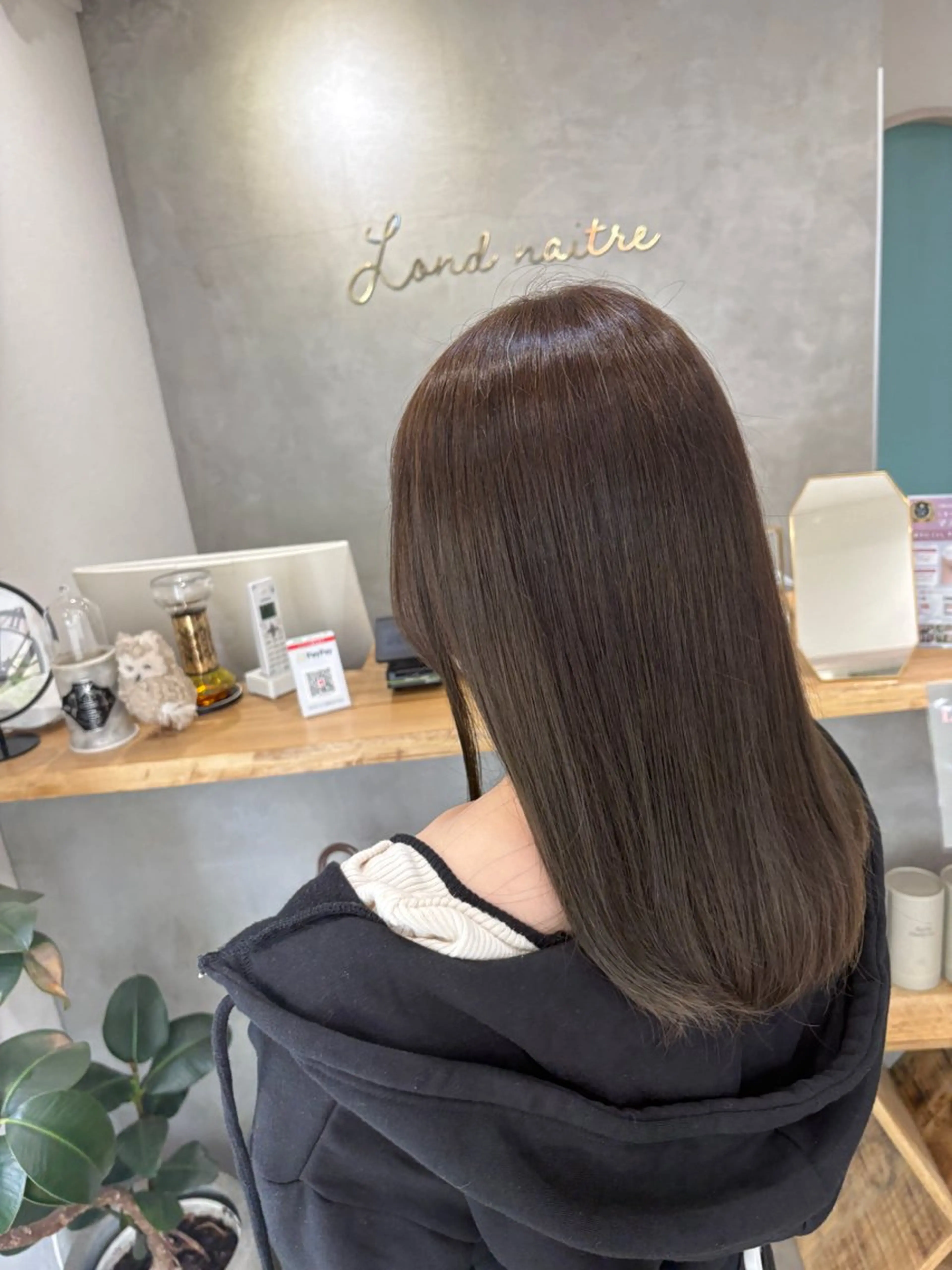 セミロング カラー Londnaitre /Miriaのヘアスタイル
