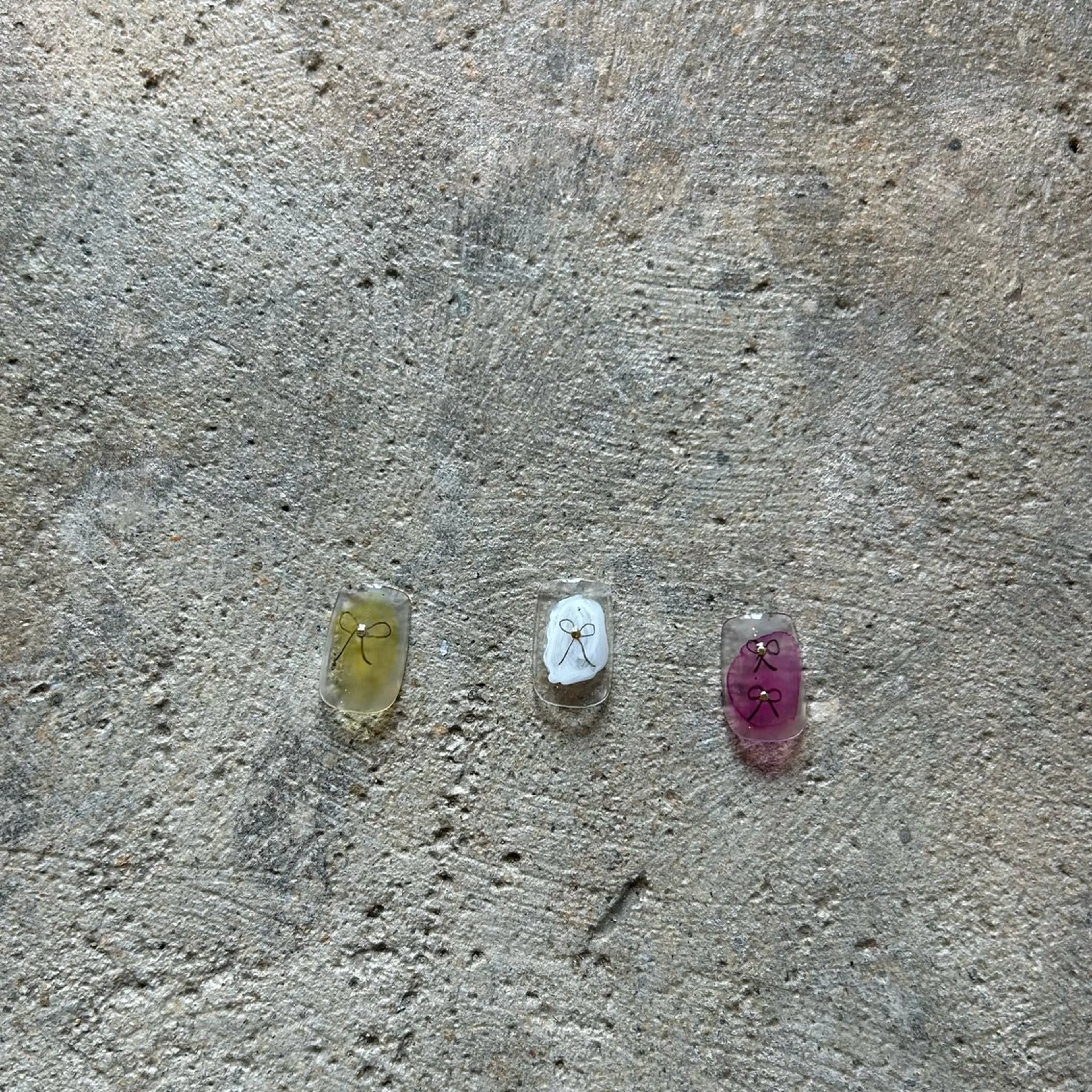 ネイル nail atelier hiton所属・nailist 朱音のネイルデザイン