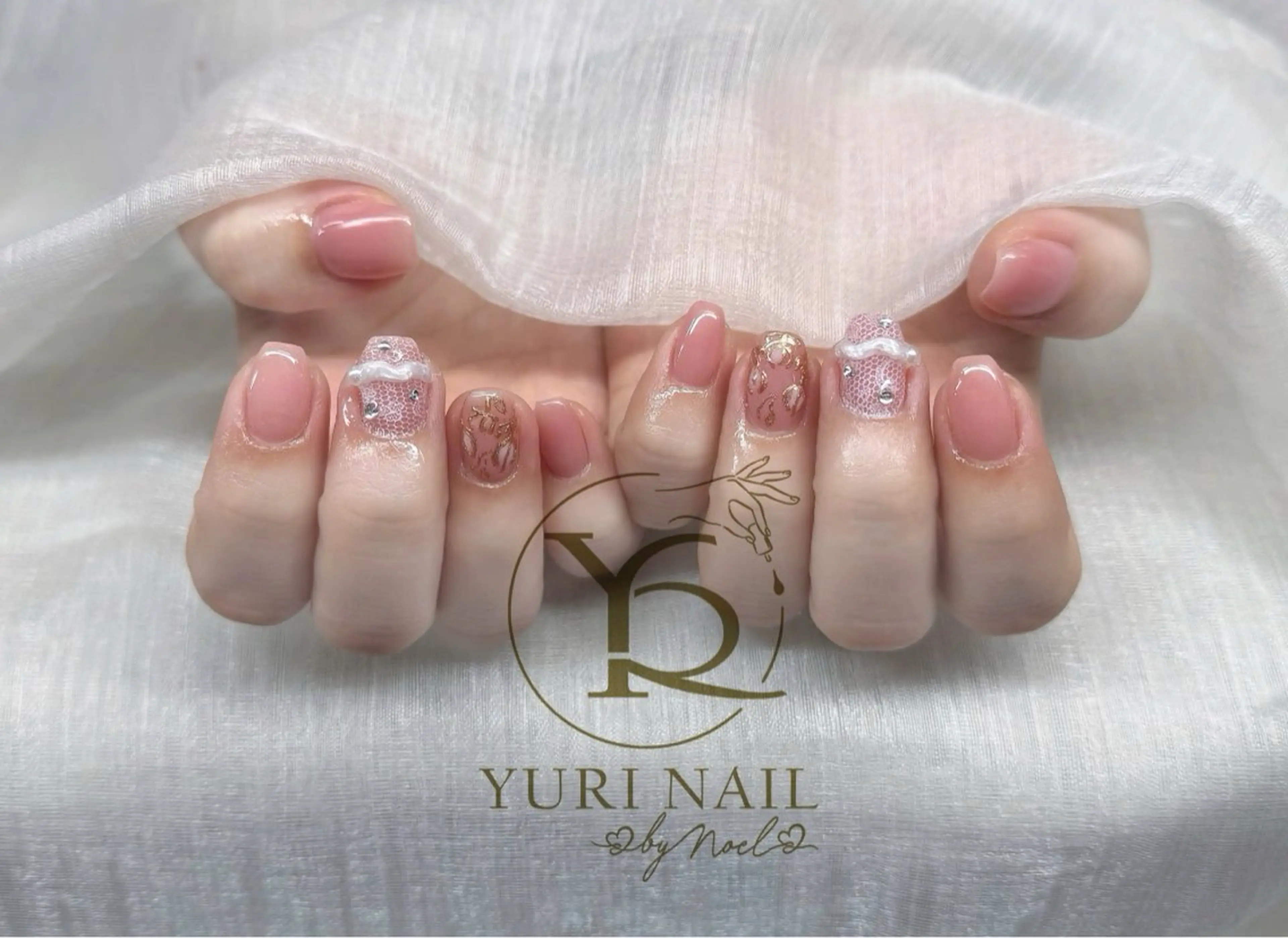 ネイル ハンドネイル フットネイル ハンドケア YURI Nail NARITAのネイルデザイン