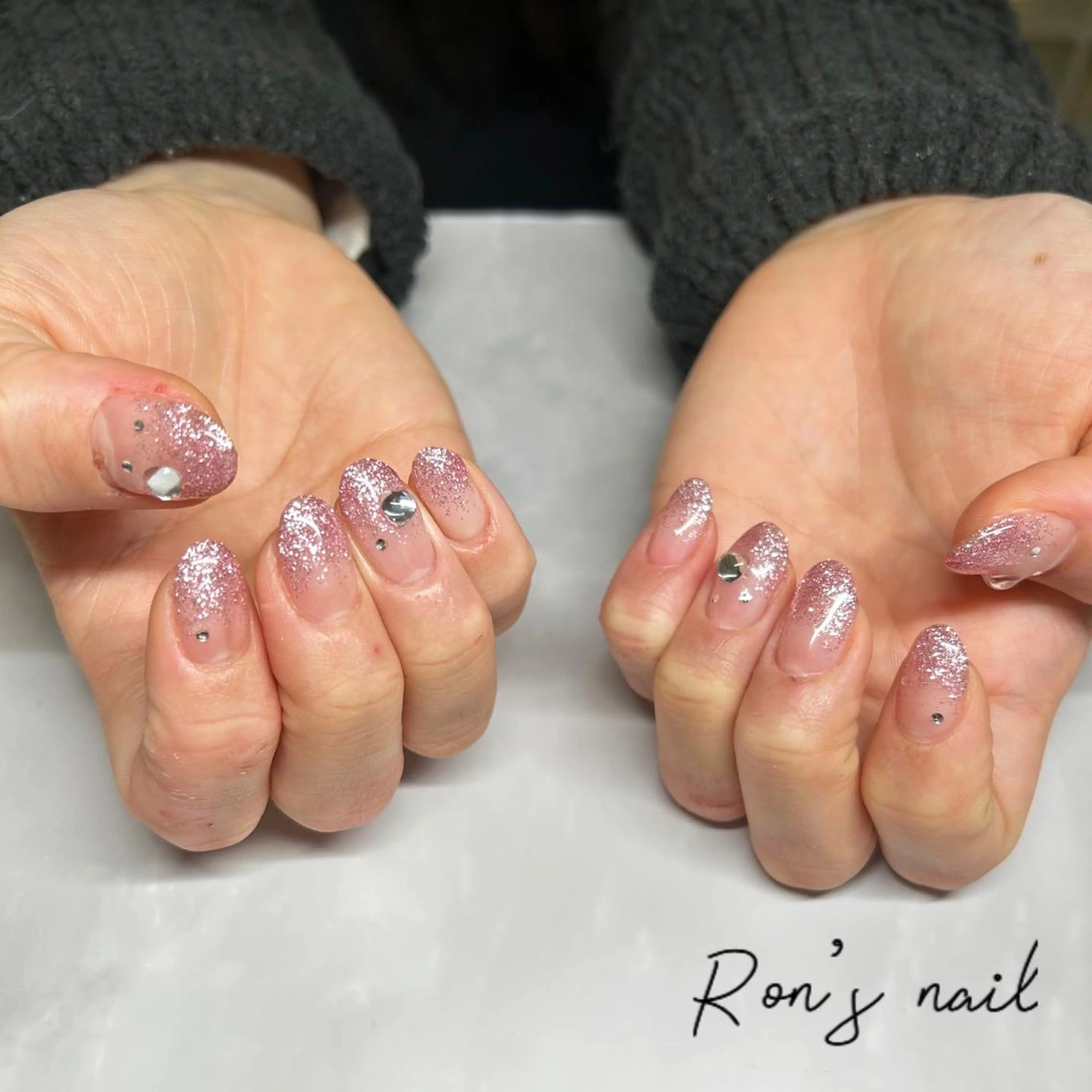 ネイル ハート ストーンネイル Ron's nail 笹岡のネイルデザイン
