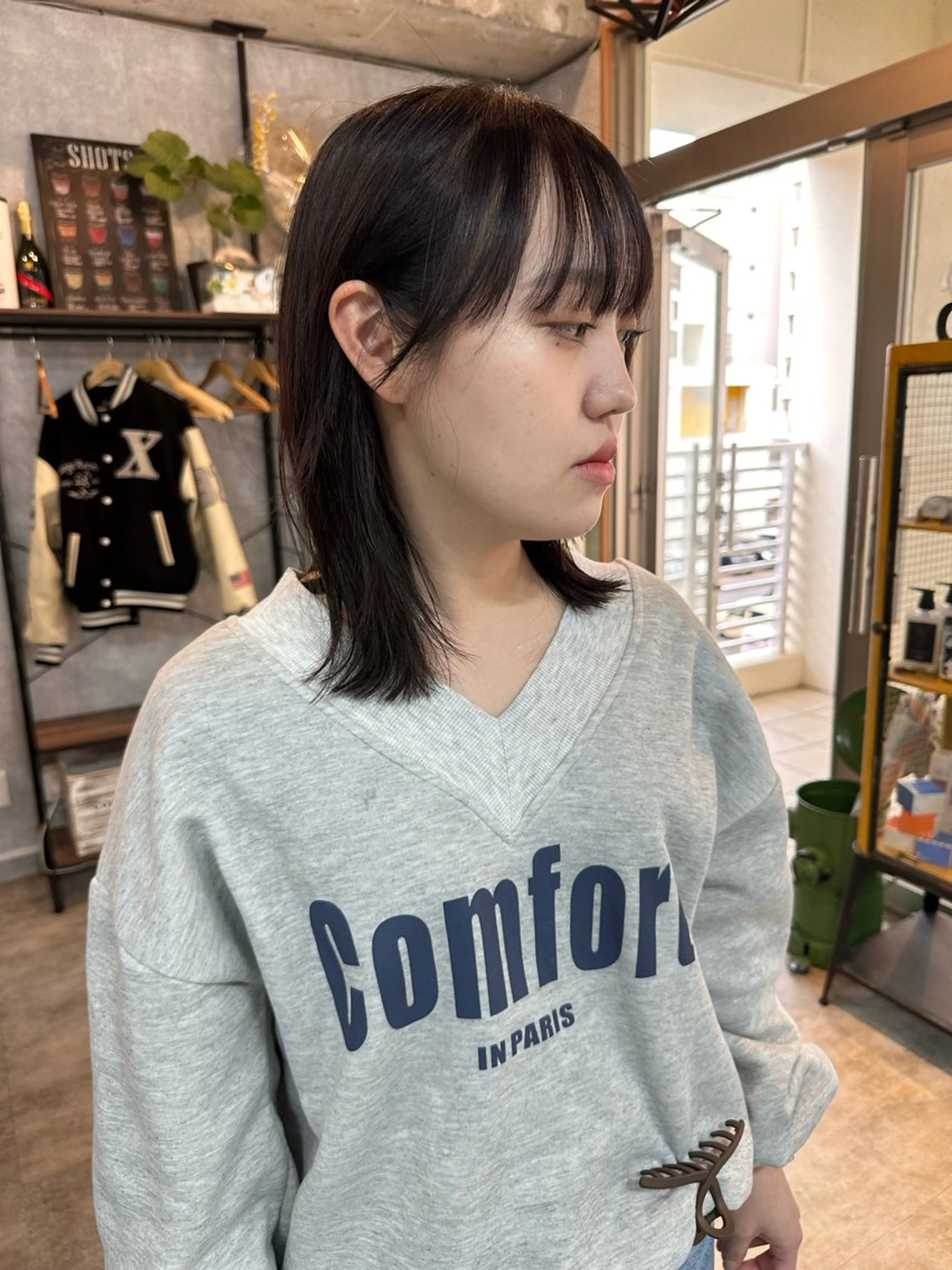 ミディアム 切りっぱなしボブ ショートボブ ボブ くびれヘア ハイライト モテ髪/ボブ/ショー ト/アダチフウトのヘアスタイル