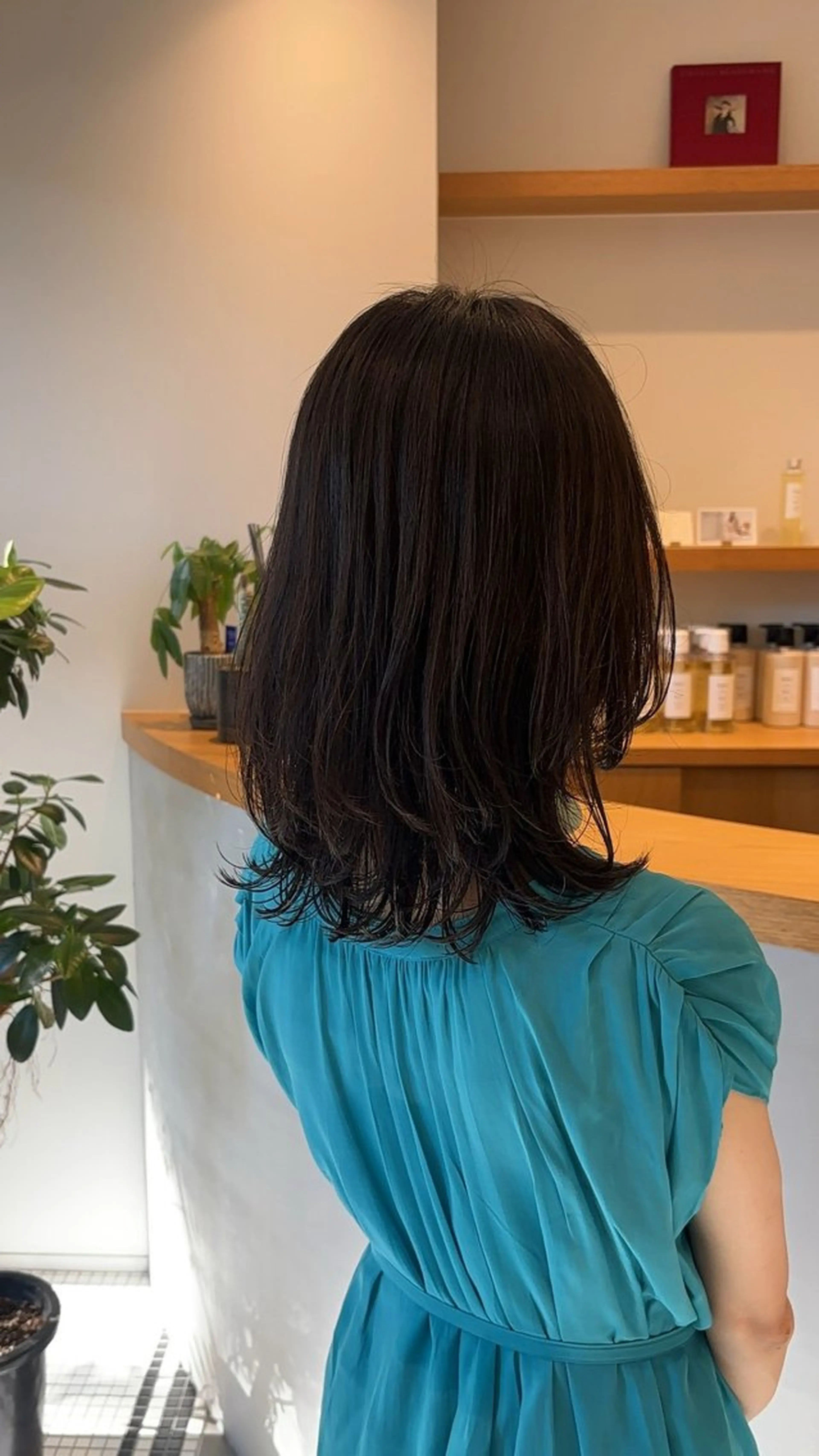ミディアム ミディアムパーマ レイヤーカット カット パーマ 山口 陸のヘアスタイル