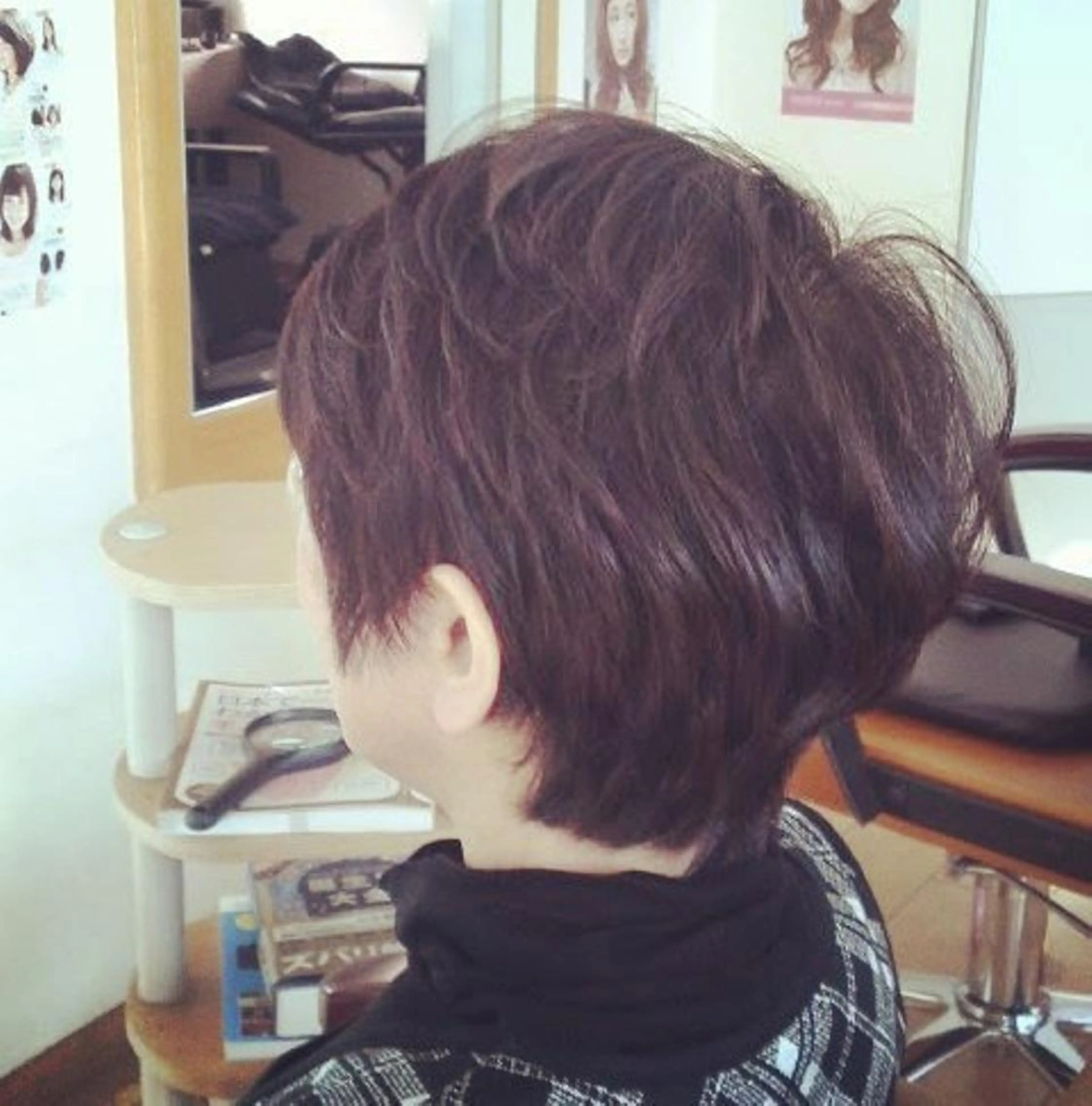 ショート カラー 中野 靖志のヘアスタイル