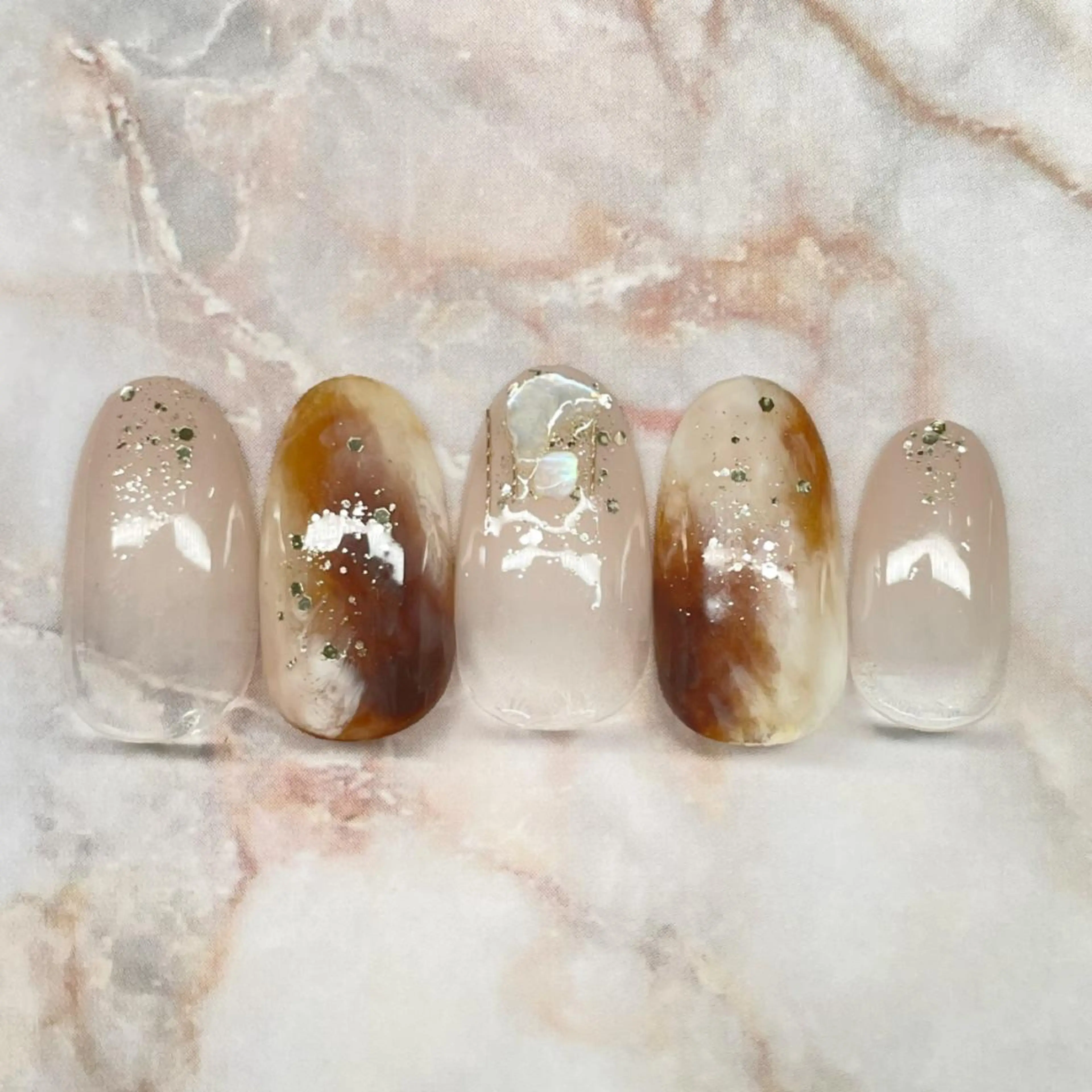 ミディアム Lety total beautyのネイルデザイン