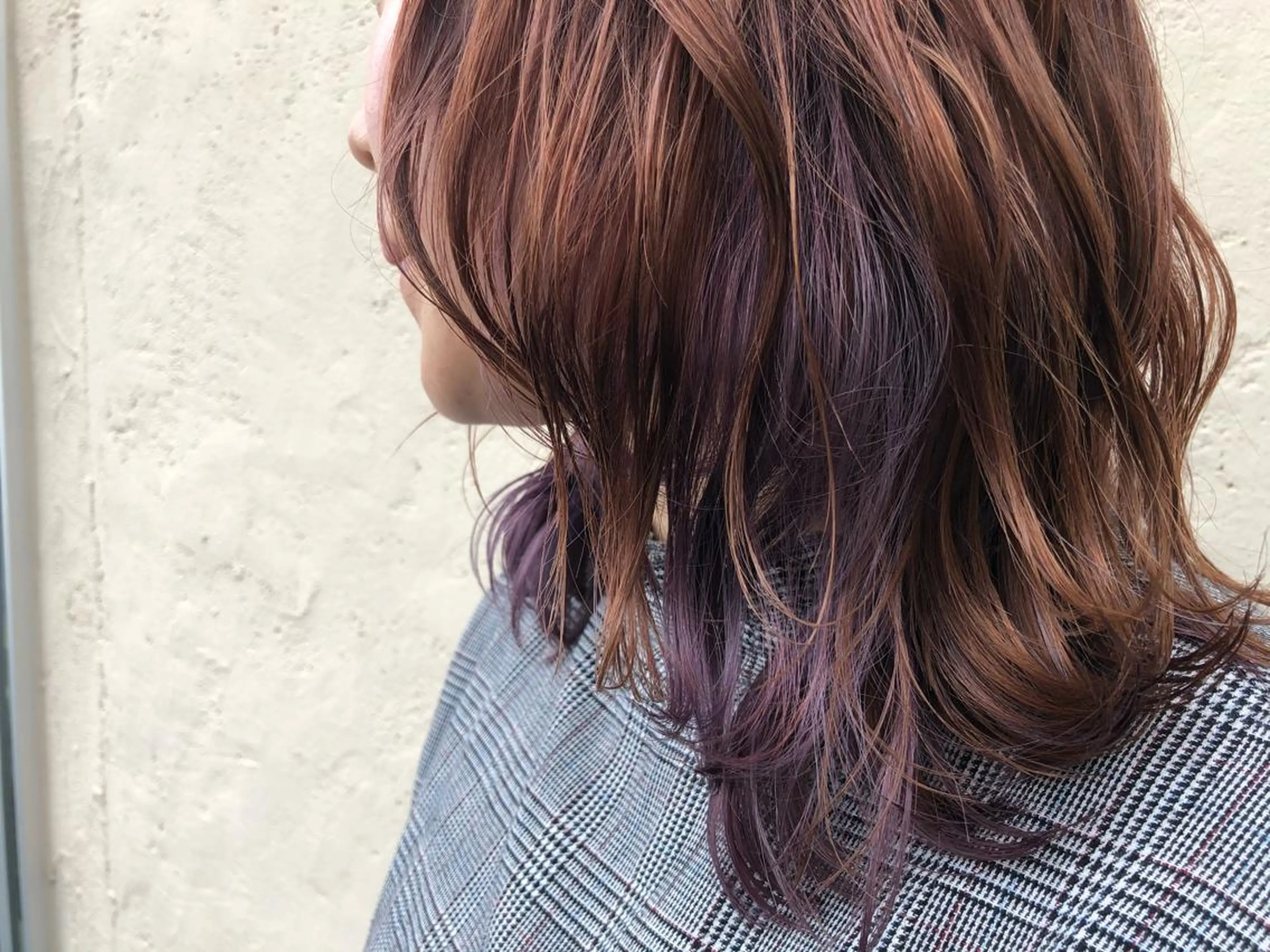 セミロング M. YURIのヘアスタイル