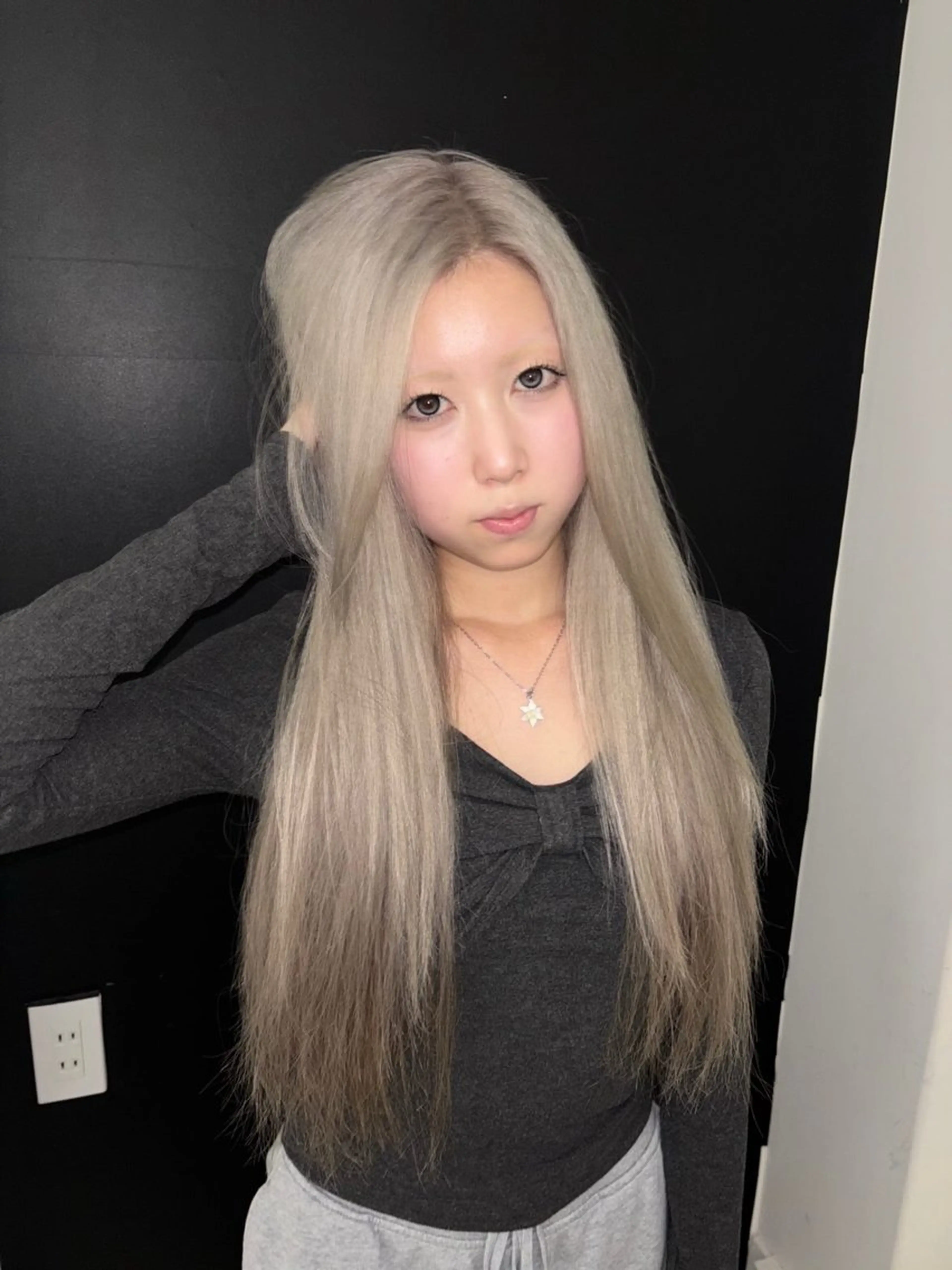 【U24】抜きっぱなしリタッチブリーチ+3stepトリートメント🛁🧖🏻‍♀️の写真