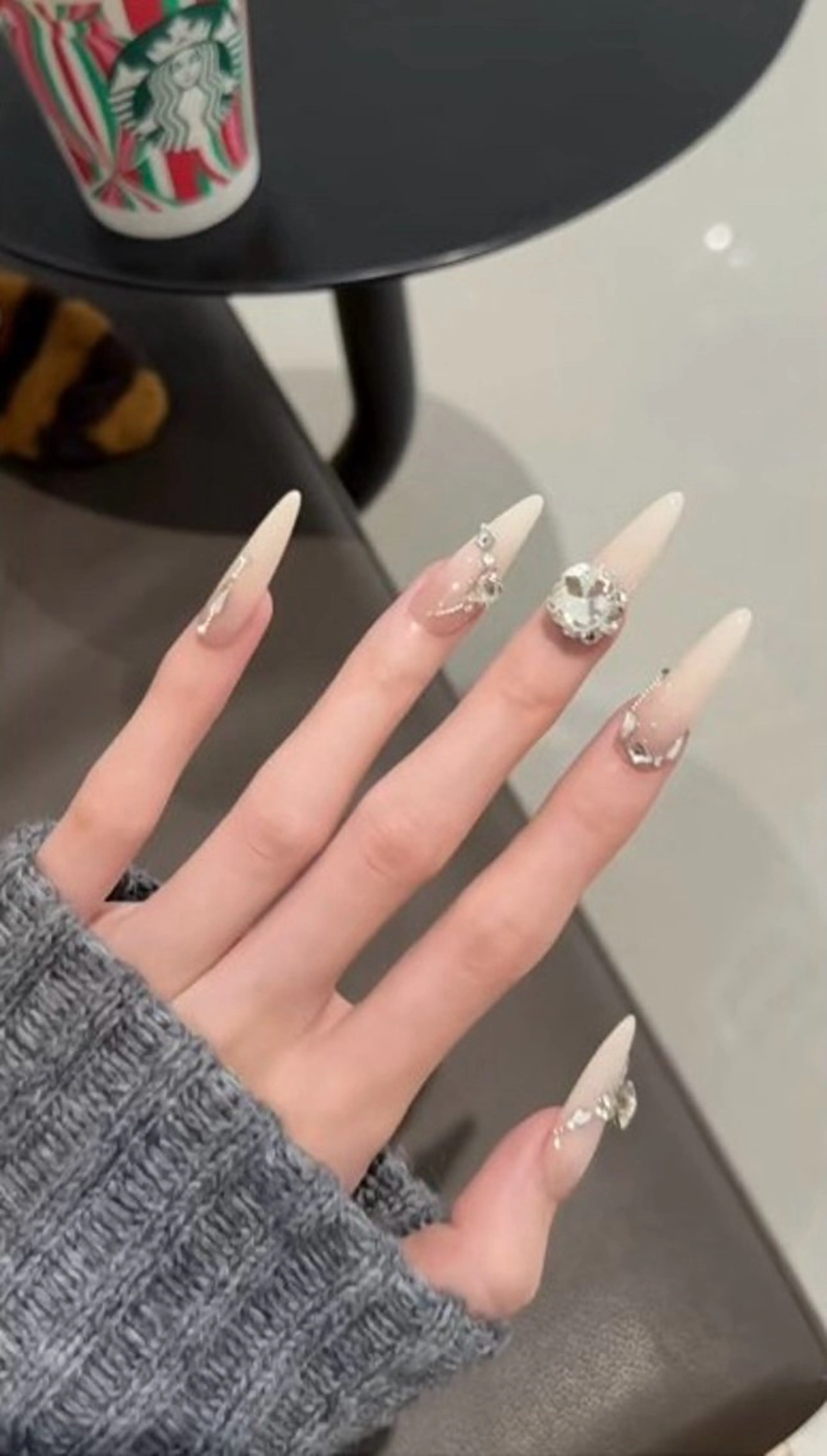 ネイル エンジェル ヒーリング 矢場町店のネイルデザイン