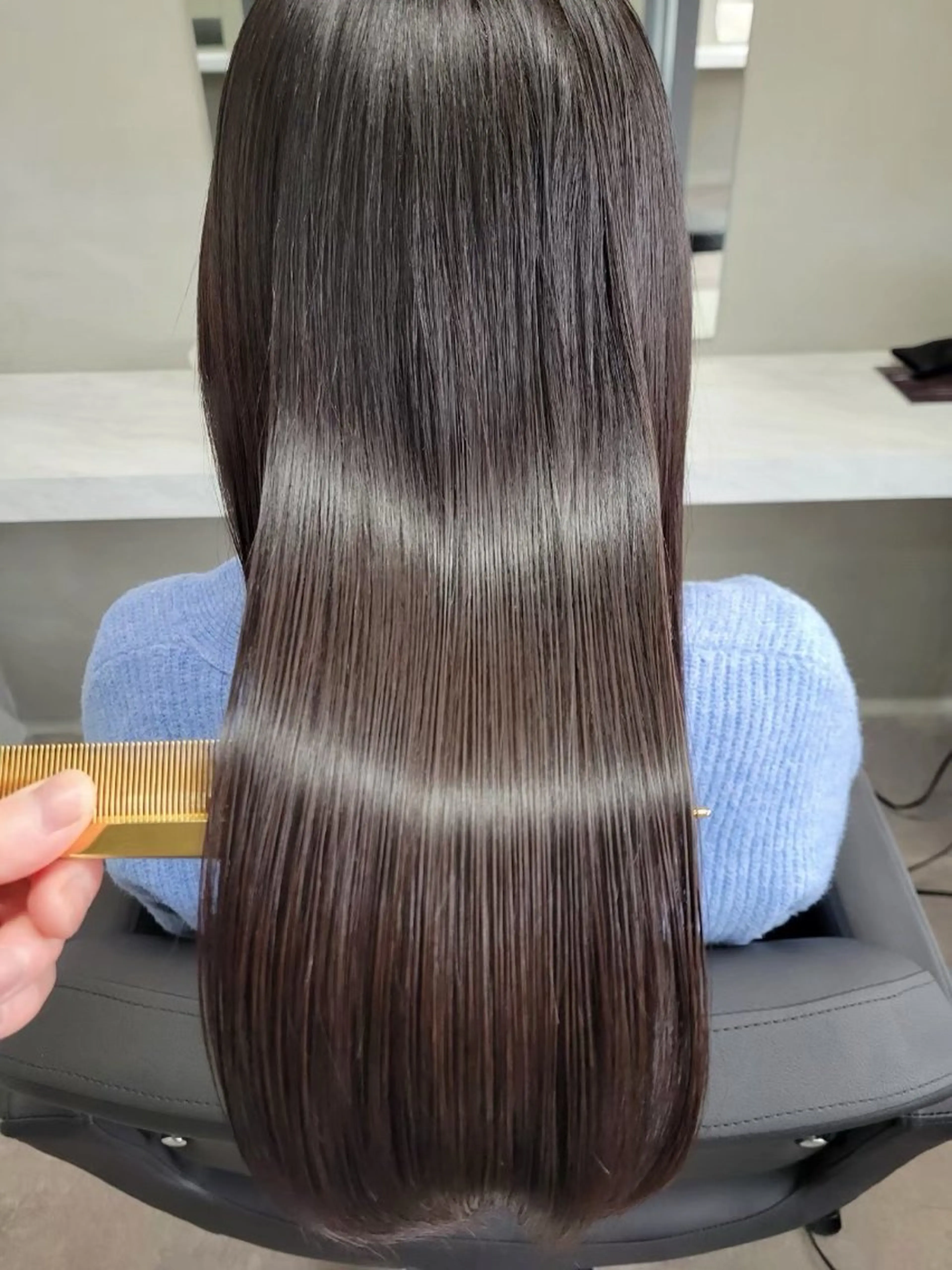 【最高級髪質改善】骨格補正カット＋うる艶アディクシーカラー＋髪質改善ストレートパーマ✨の写真