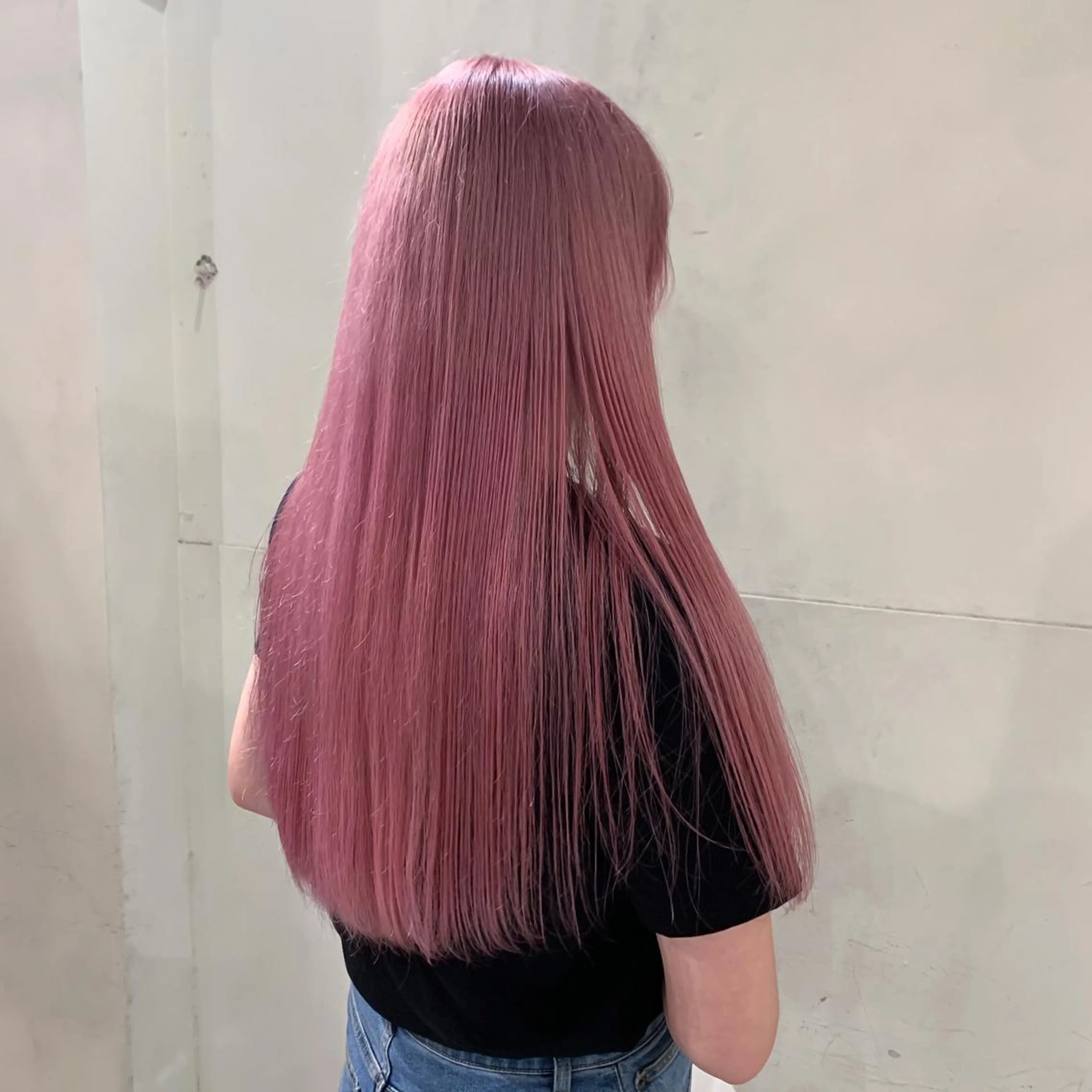 ロング カラー ブリーチ ハイトーンカラー ピンクカラー ヘアカラー 似合わせカット ケアパーマ喜来雅由のヘアスタイル