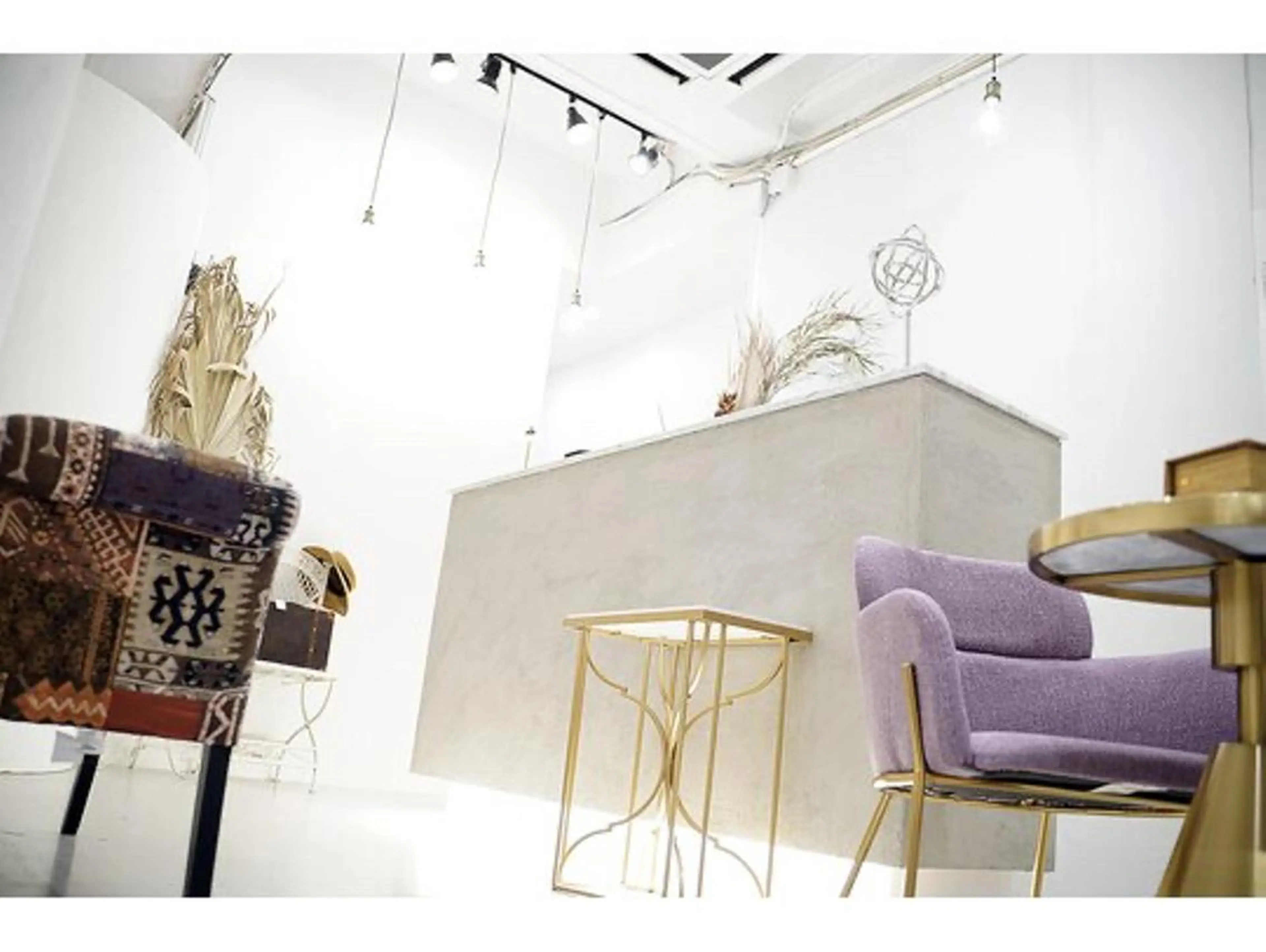 ロング カラー パーマ ヘアアレンジ ネイル マツエク・マツパ 美容鍼サロンメゾンブランシェ所属・🌸美容鍼サロン🌸 メゾンブランシェ🌈のエステ・リラクイメージ