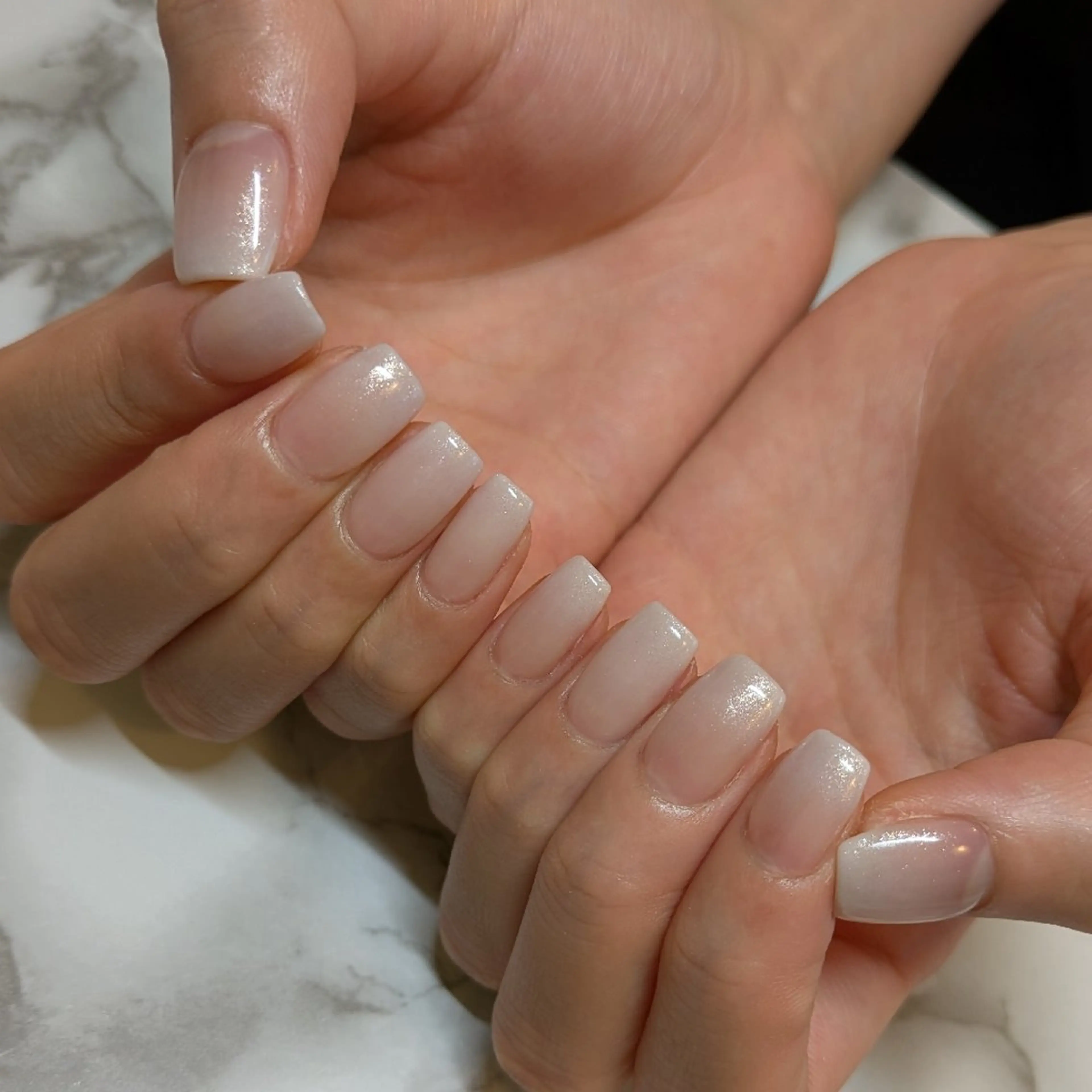 ネイル グラデーション ジェヌインネイル 河内のネイルデザイン