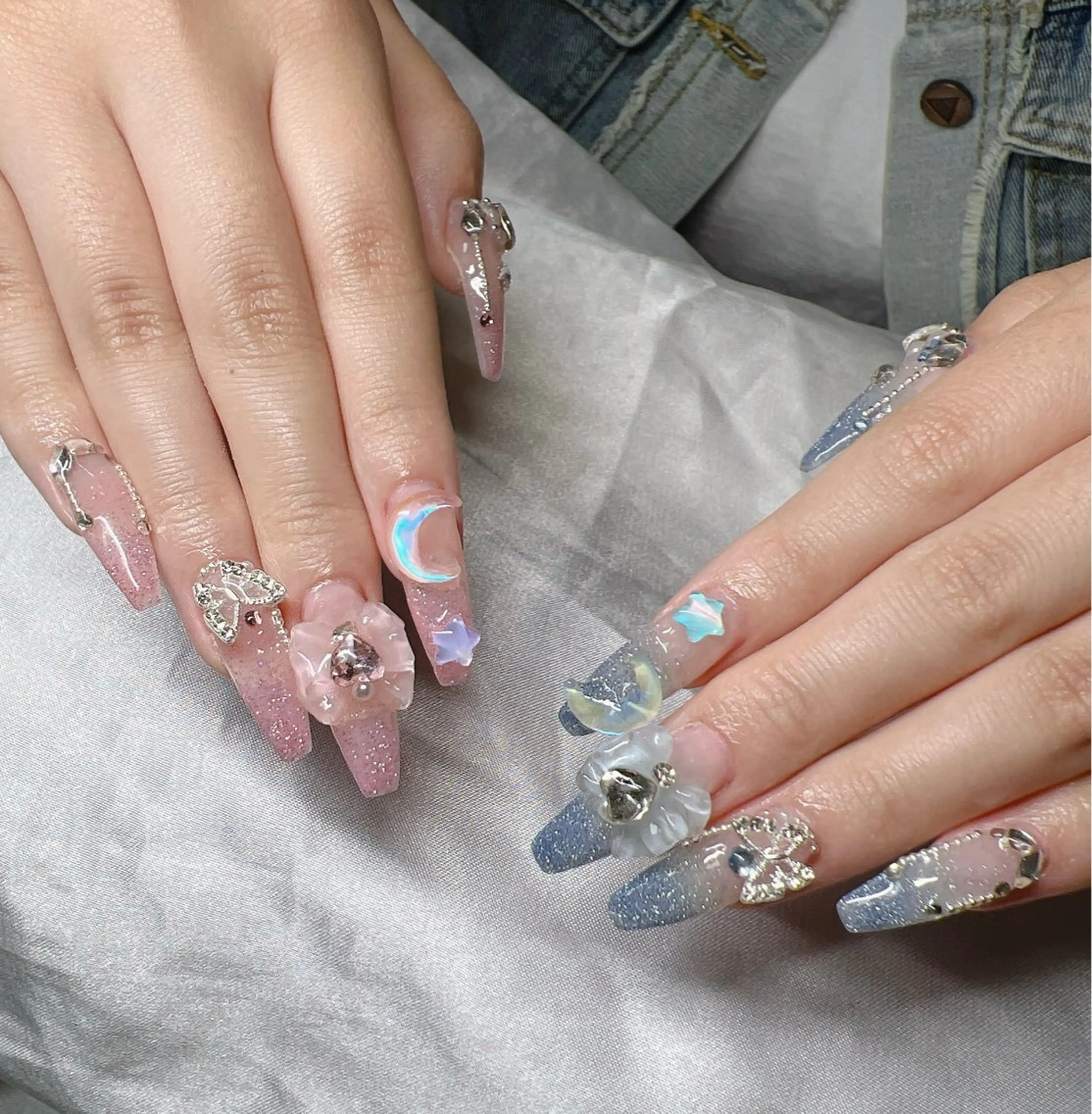 ネイル 長さ出し グラデーション 卒業式 キラキラネイル マグネットネイル ハンドネイル Lee Nailsのネイルデザイン