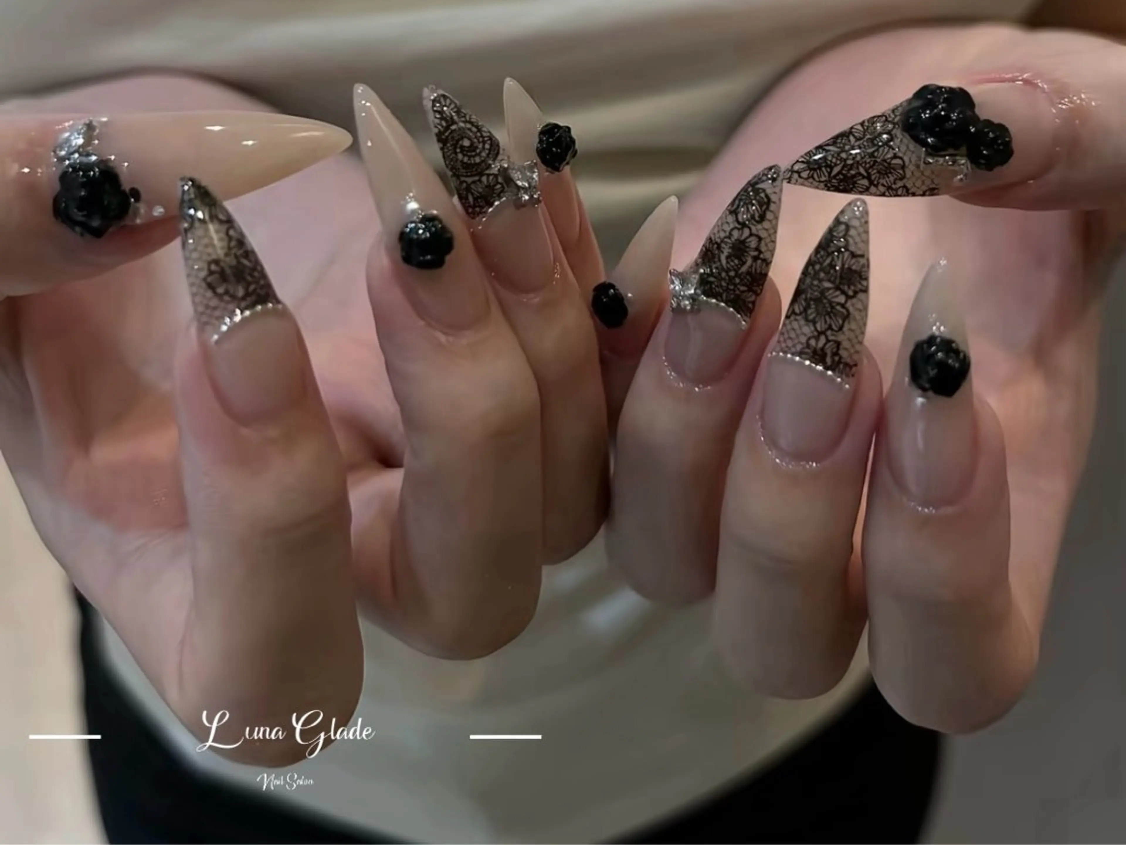 ネイル ハンドネイル Luna Gladeのネイルデザイン
