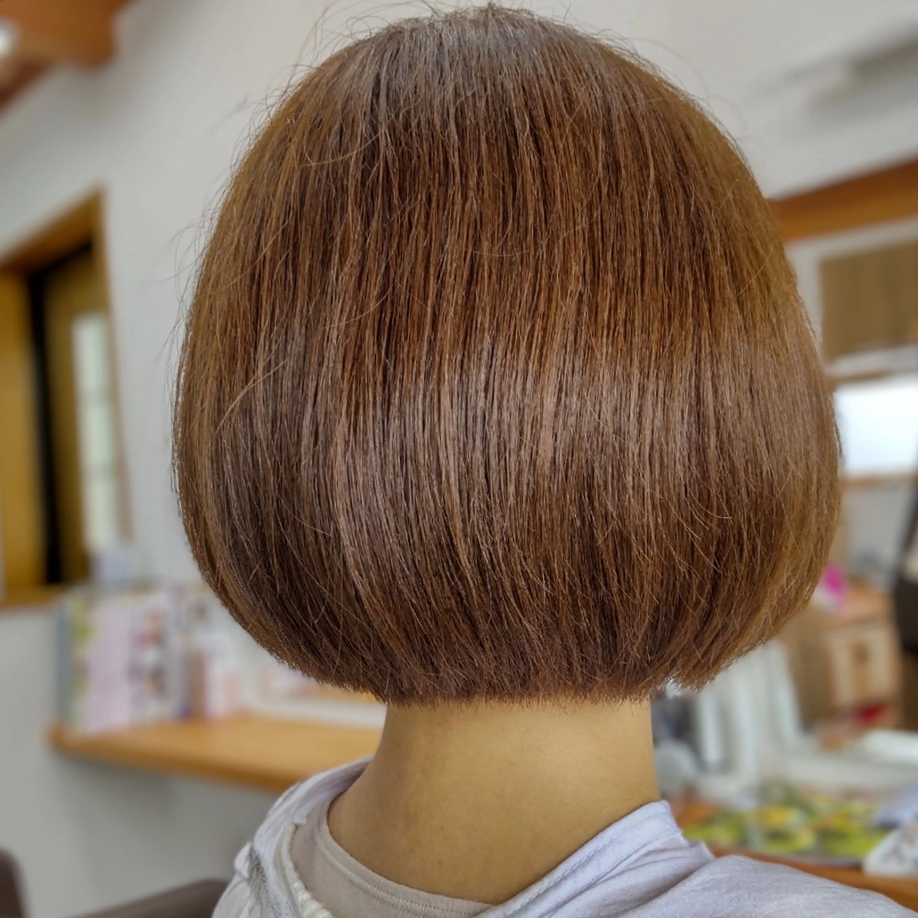 カラー アッシュ ブルーカラー ブルーアッシュ オレンジ ボブ Threege スリージェのヘアスタイル