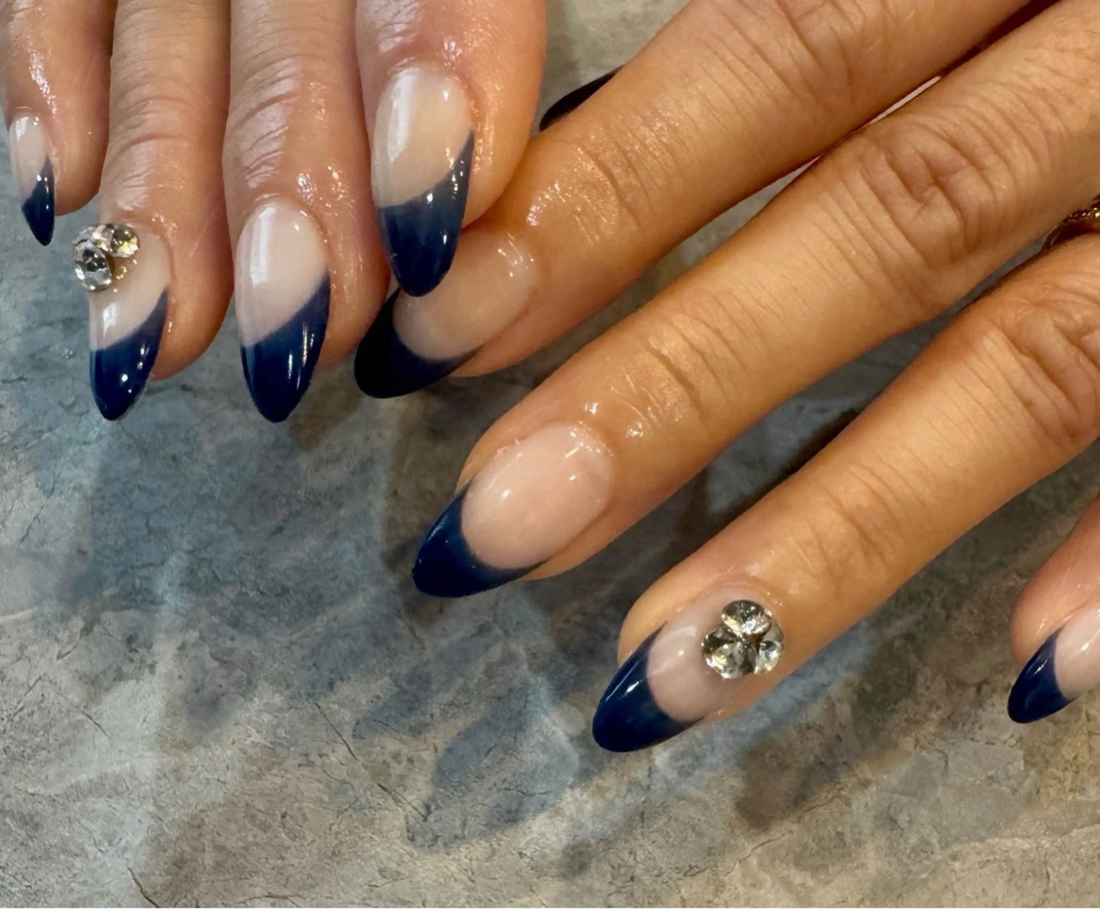 ネイル フレンチネイル ネイビー ハンドネイル Blé nailのネイルデザイン