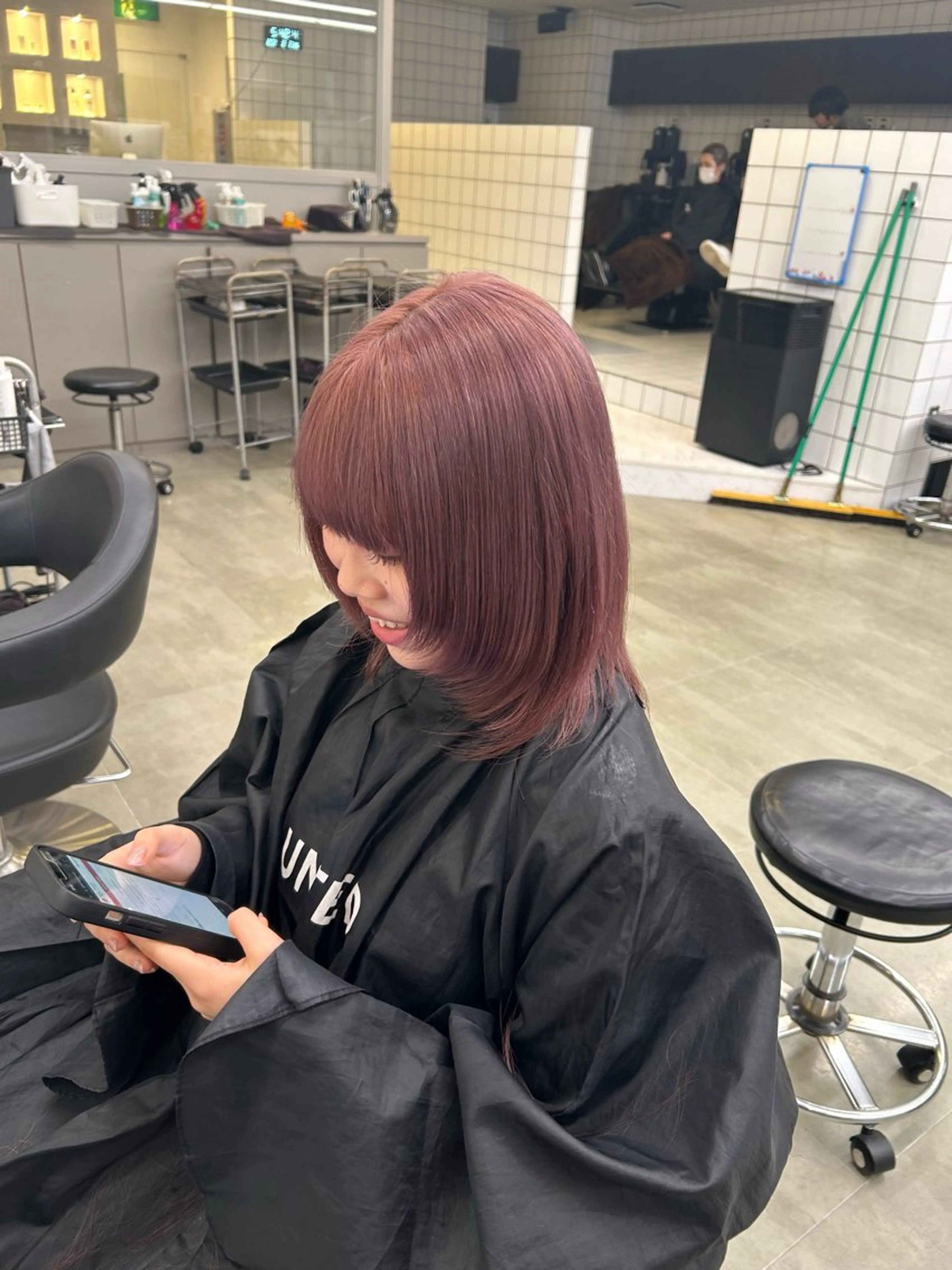 セミロング カラー ヘアアレンジ ブリーチ ダブルカラー ヘアカラー トリートメント ヘッドスパ ヘアセット 💎韓国/ レイヤー カット/ 暖色🫧のヘアスタイル