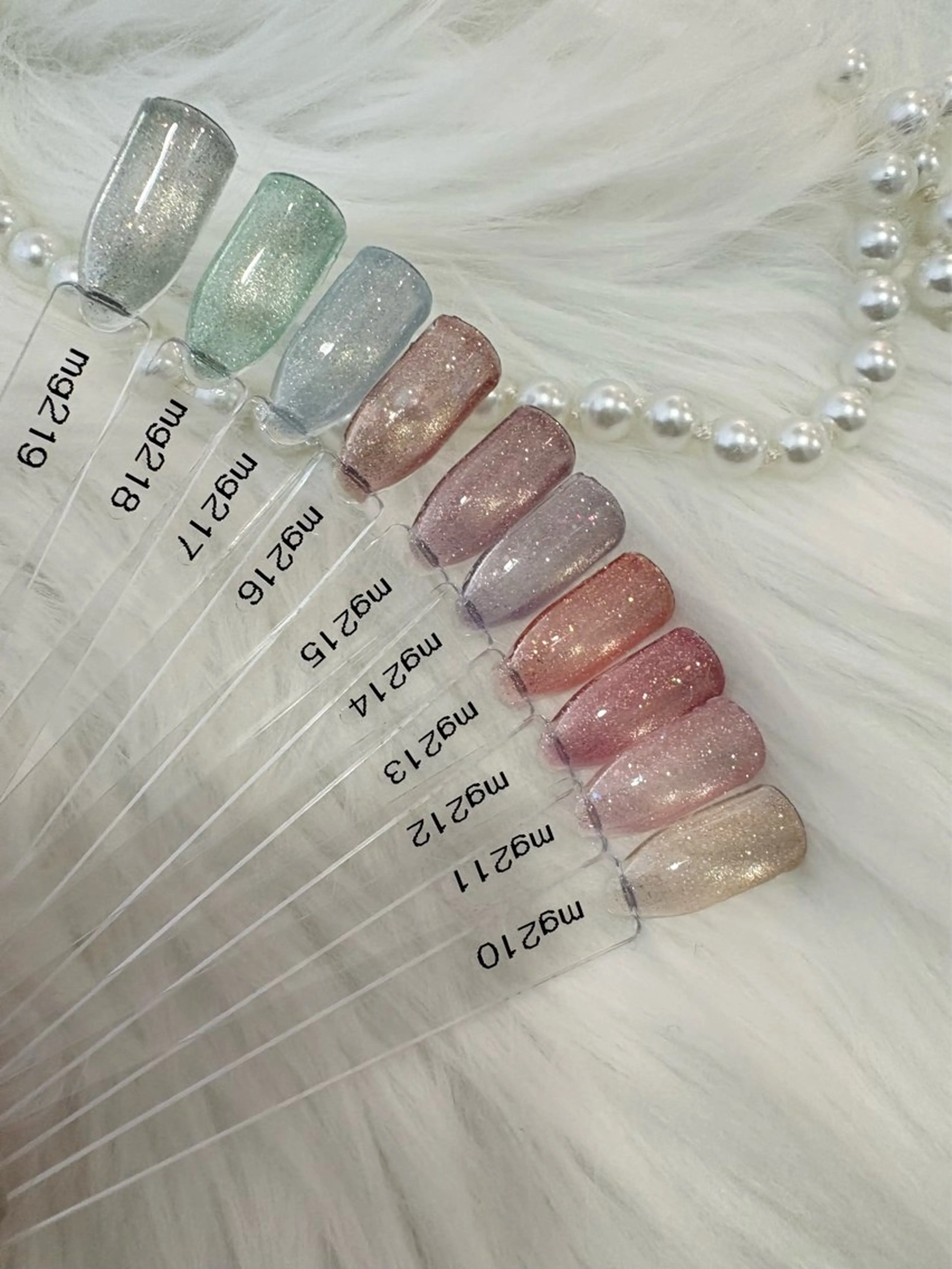 🫧【人気No.1】マグネットコース🫧マグネットネイルorフラッシュネイル120種類以上　オフなしの写真