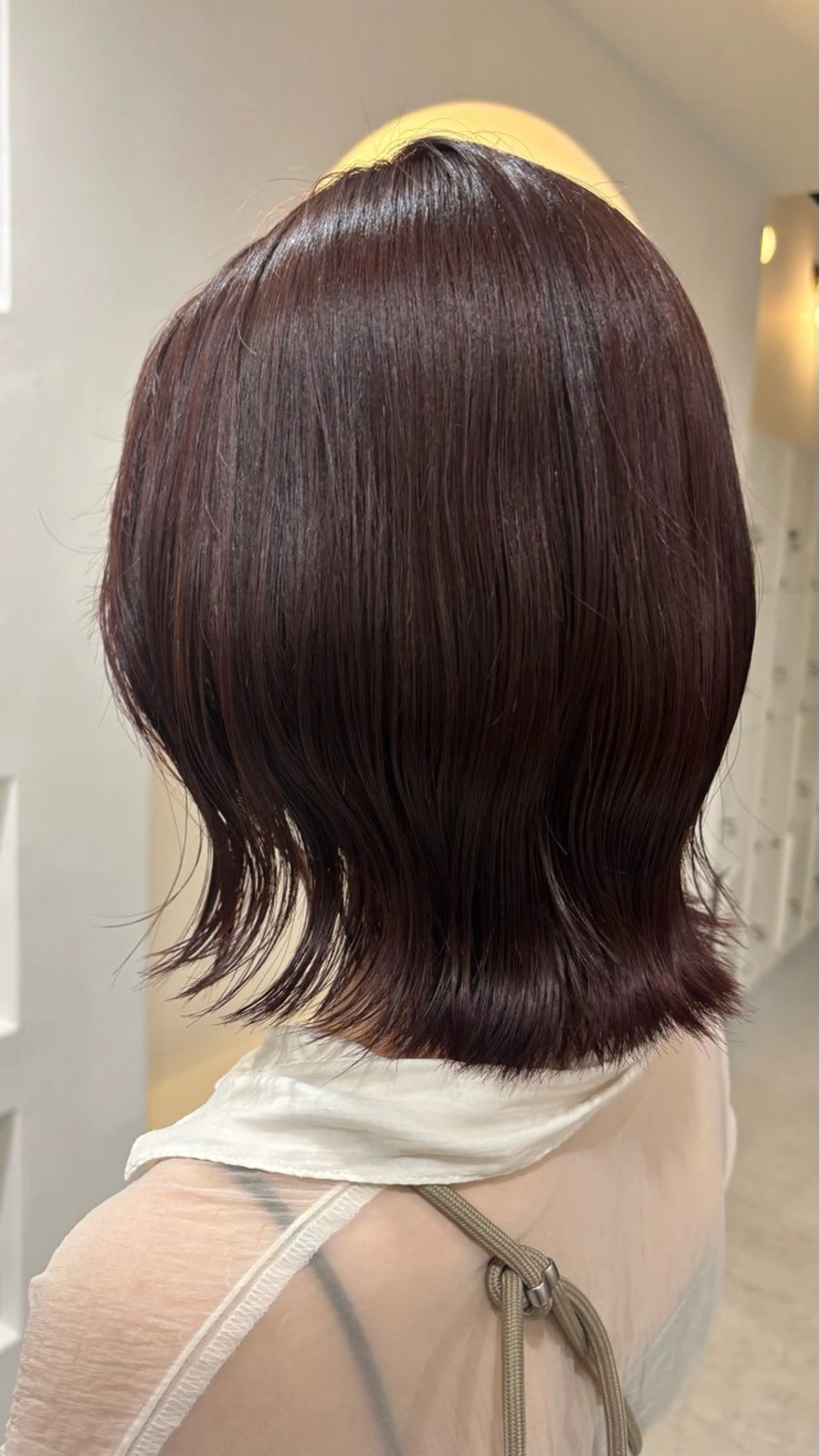 ミディアム カラー 伊藤 ゆいなのヘアスタイル