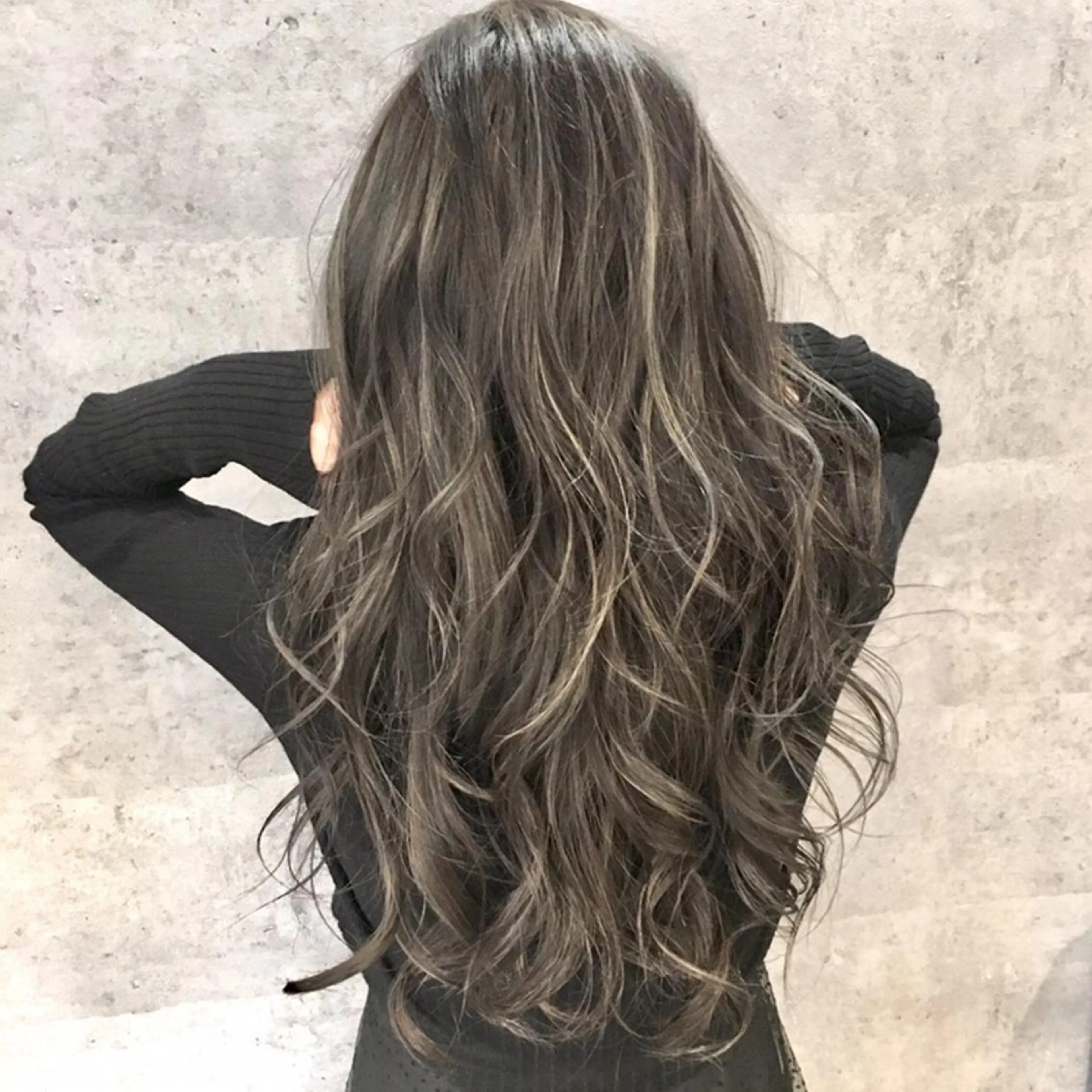 ロング カラー ✨ハイトーン✨ 濱田知孝のヘアスタイル