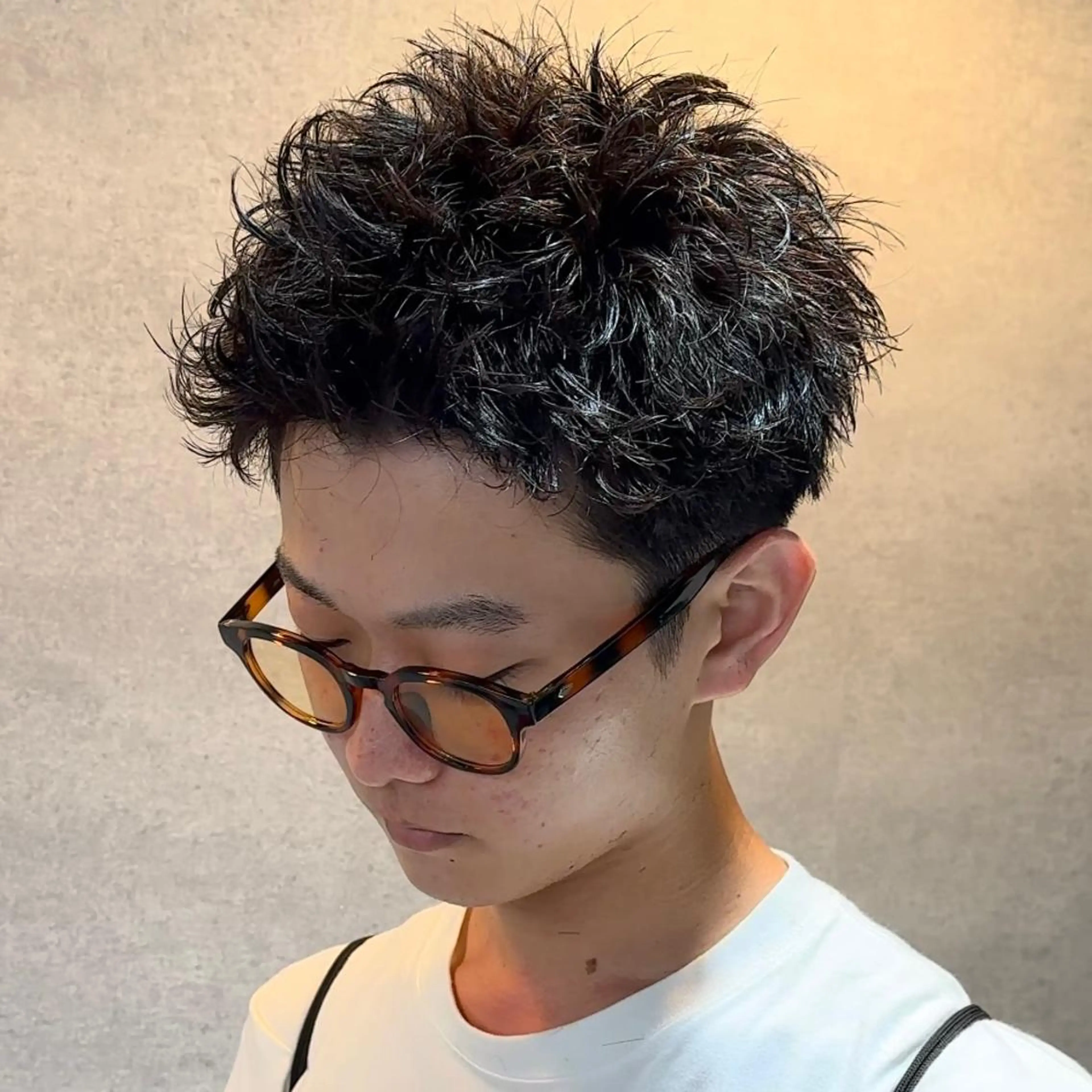 ショート カラー パーマ ヘアアレンジ メンズ キッズ ネイル マツエク・マツパ アイブロウ センターパート メンズハイライト マッシュ メンズパーマ メンズツイストパーマ ✂️メンズカット ひろき✂️のヘアスタイル