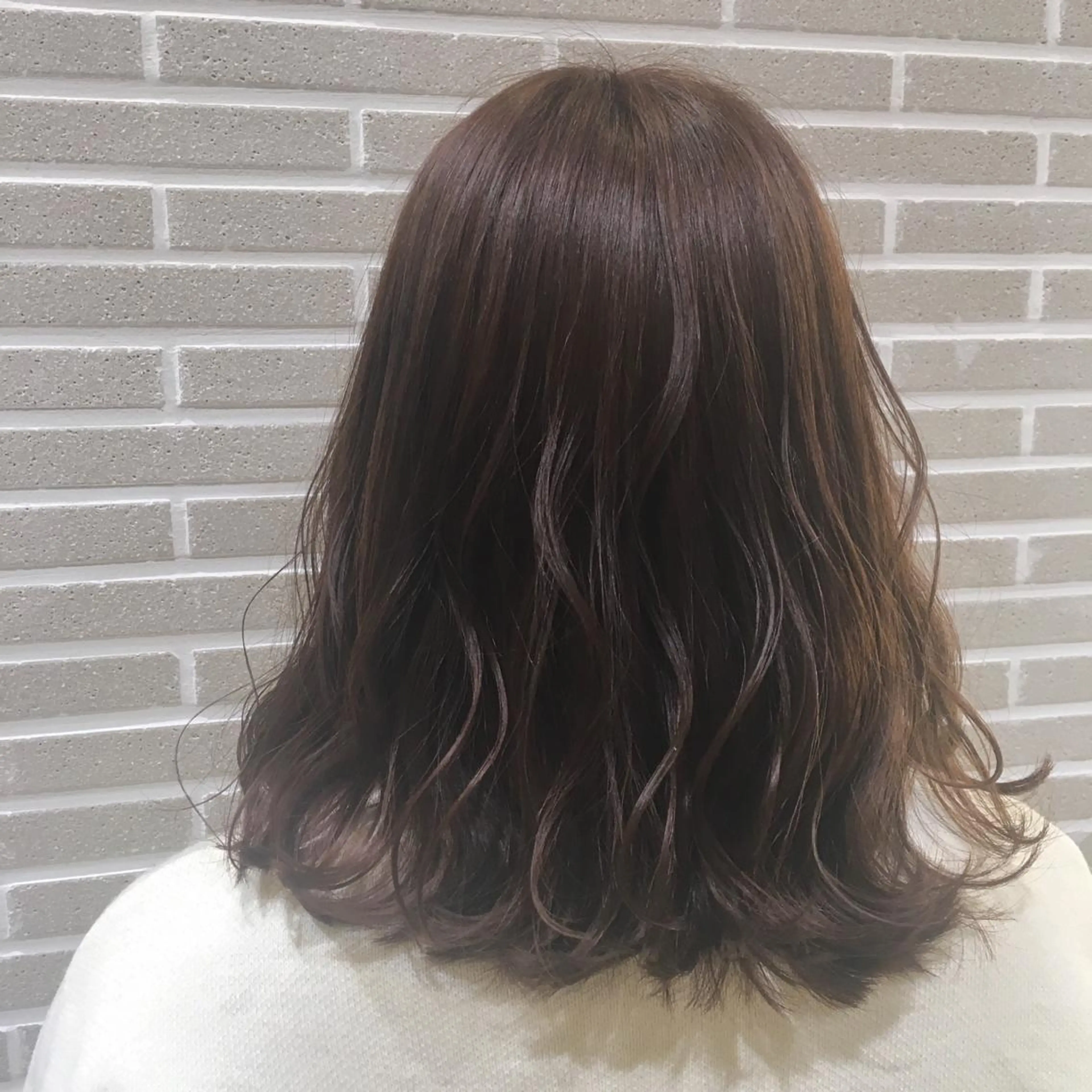カラー 植田 菜月のヘアスタイル