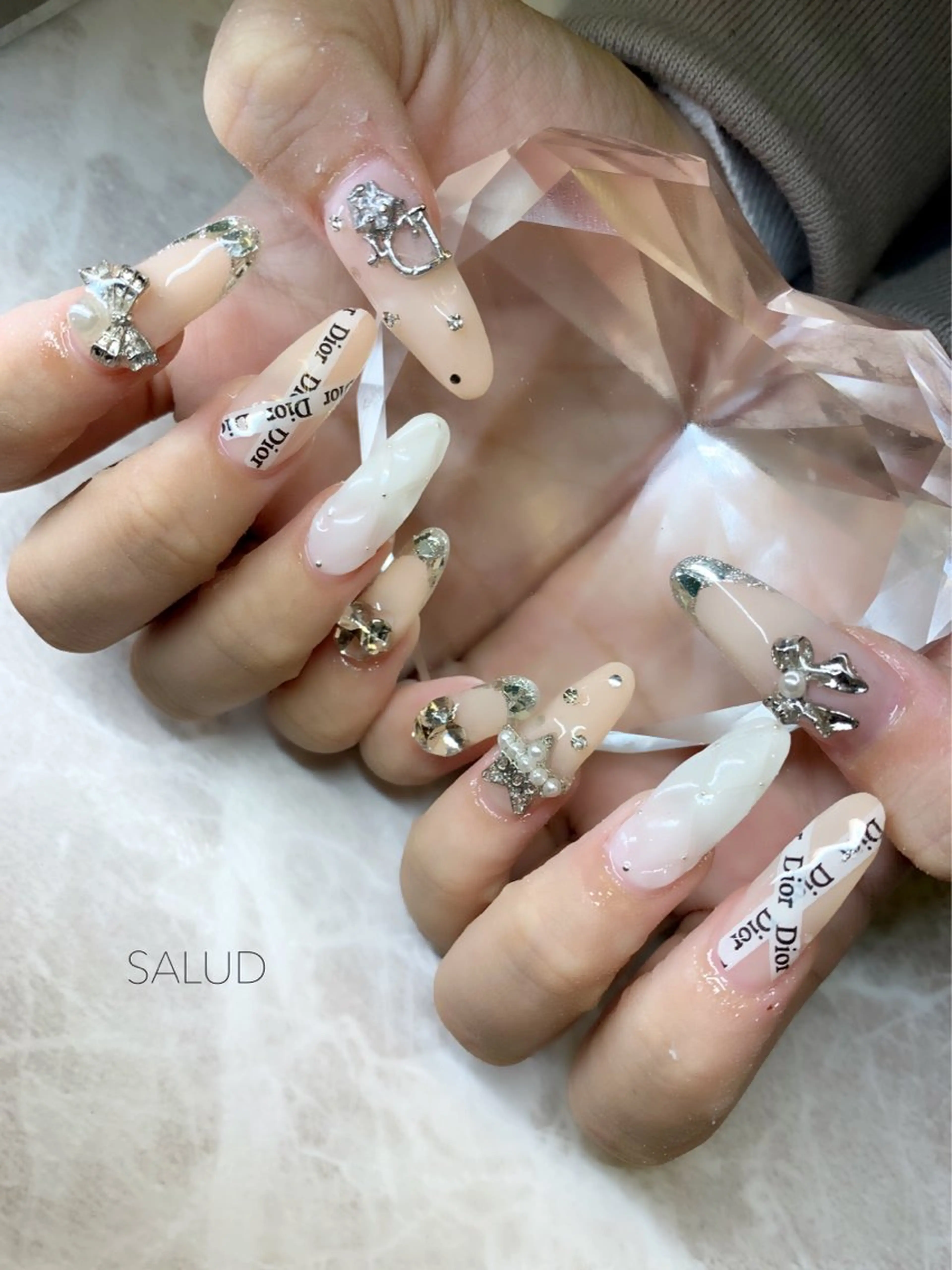 ネイル Nail Salon SALUDのネイルデザイン